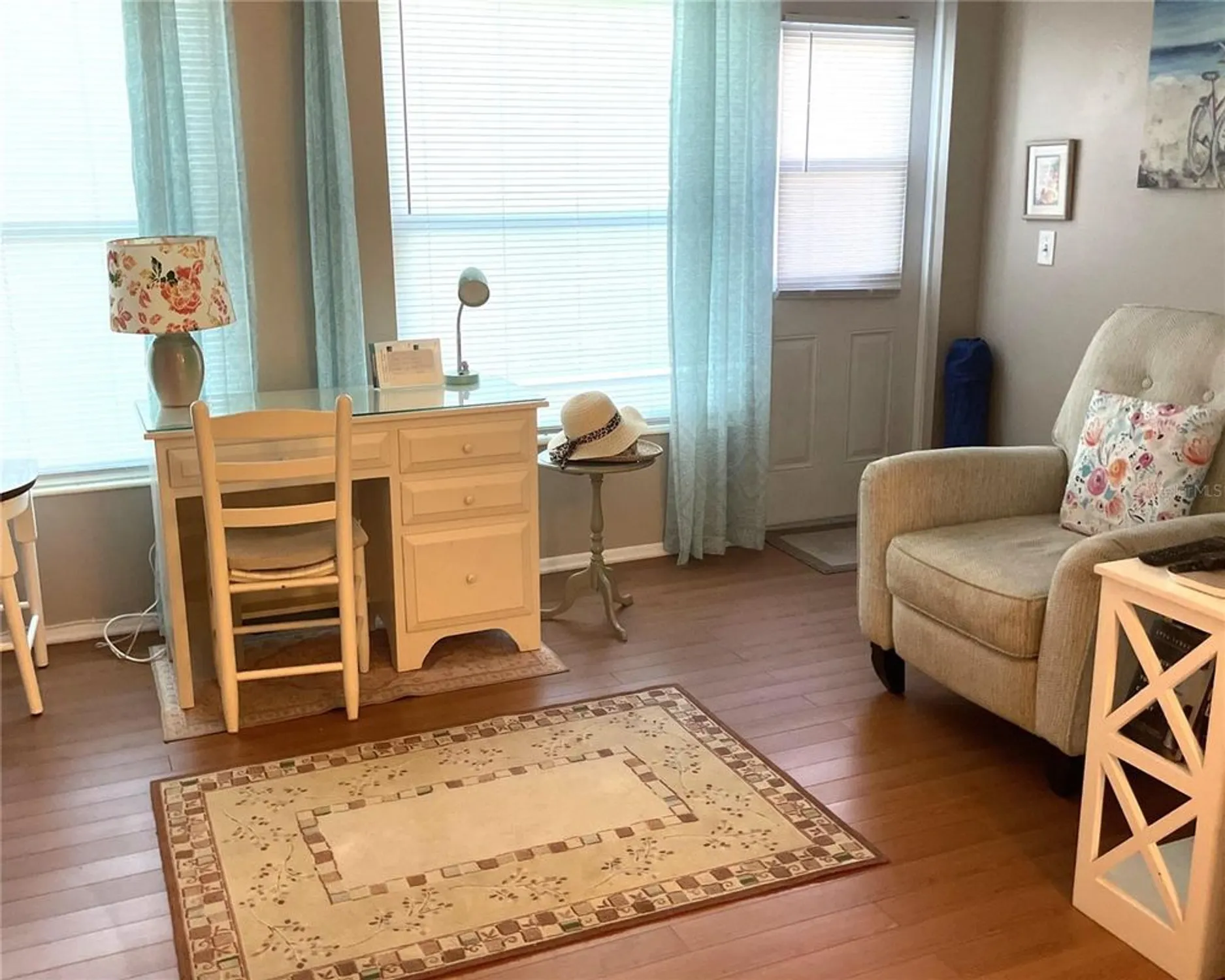 Property Slideshow image 16 of 23 | 2330 ecuadorian way apt 10, Clearwater, FL, 33763