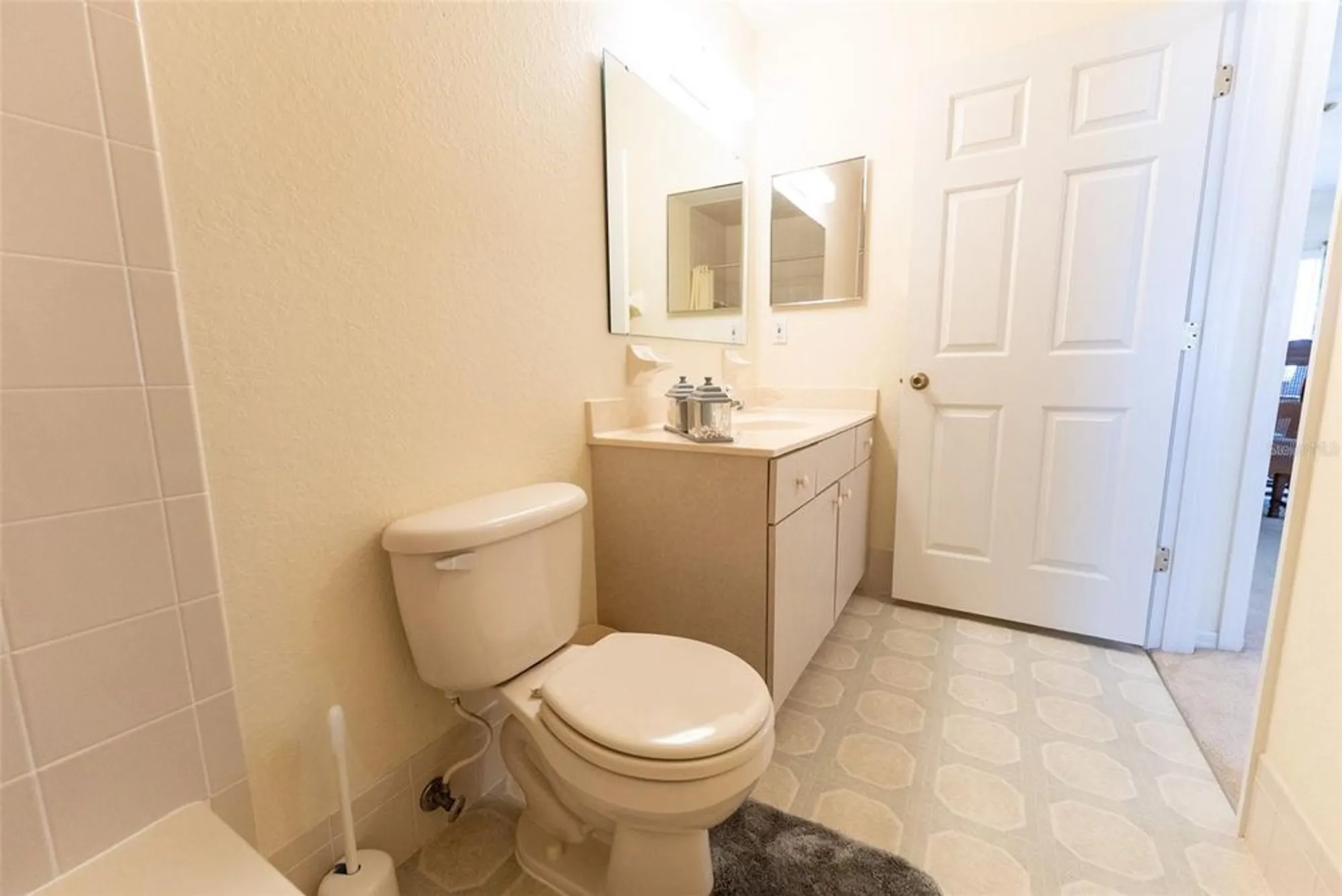 Property Slideshow image 27 of 49 | 8649 se 141st pl, Summerfield, FL, 34491