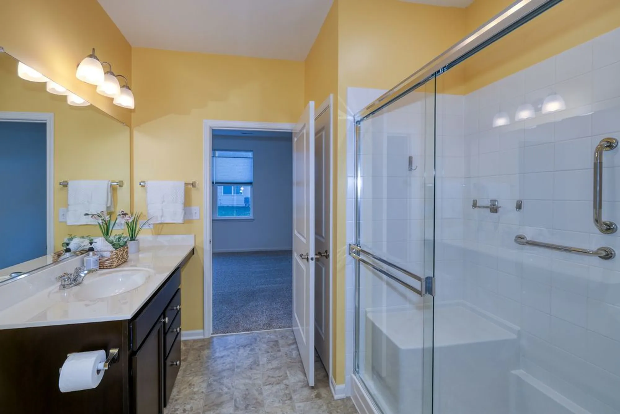 Property Slideshow image 12 of 19 | , North Aurora, IL, 60542