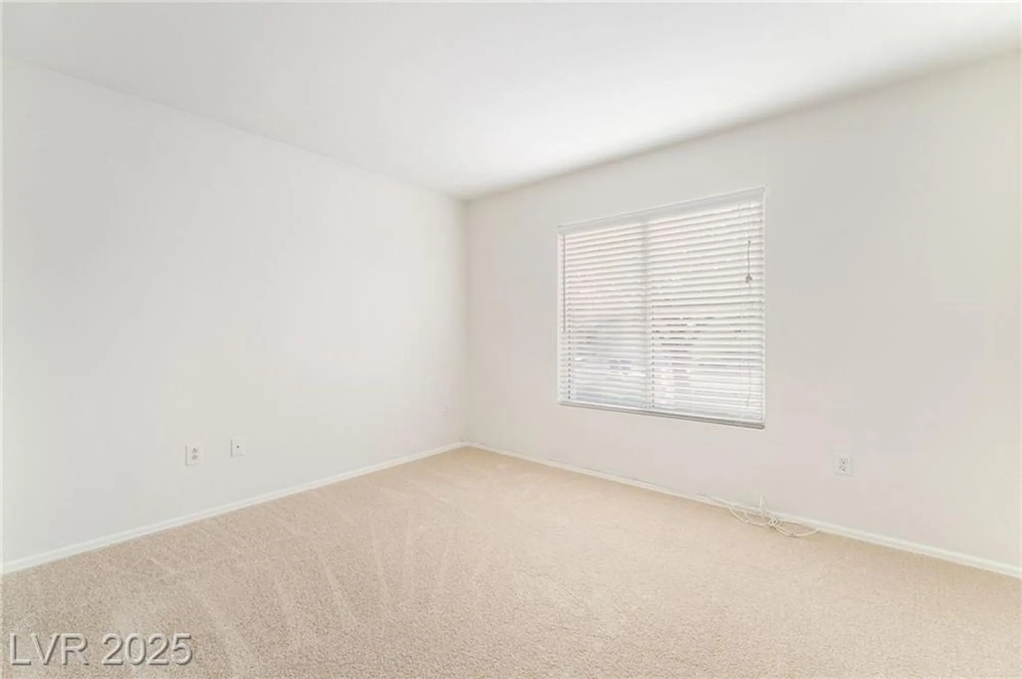 Property Slideshow image 22 of 33 | 445 golden state st, Henderson, NV, 89012