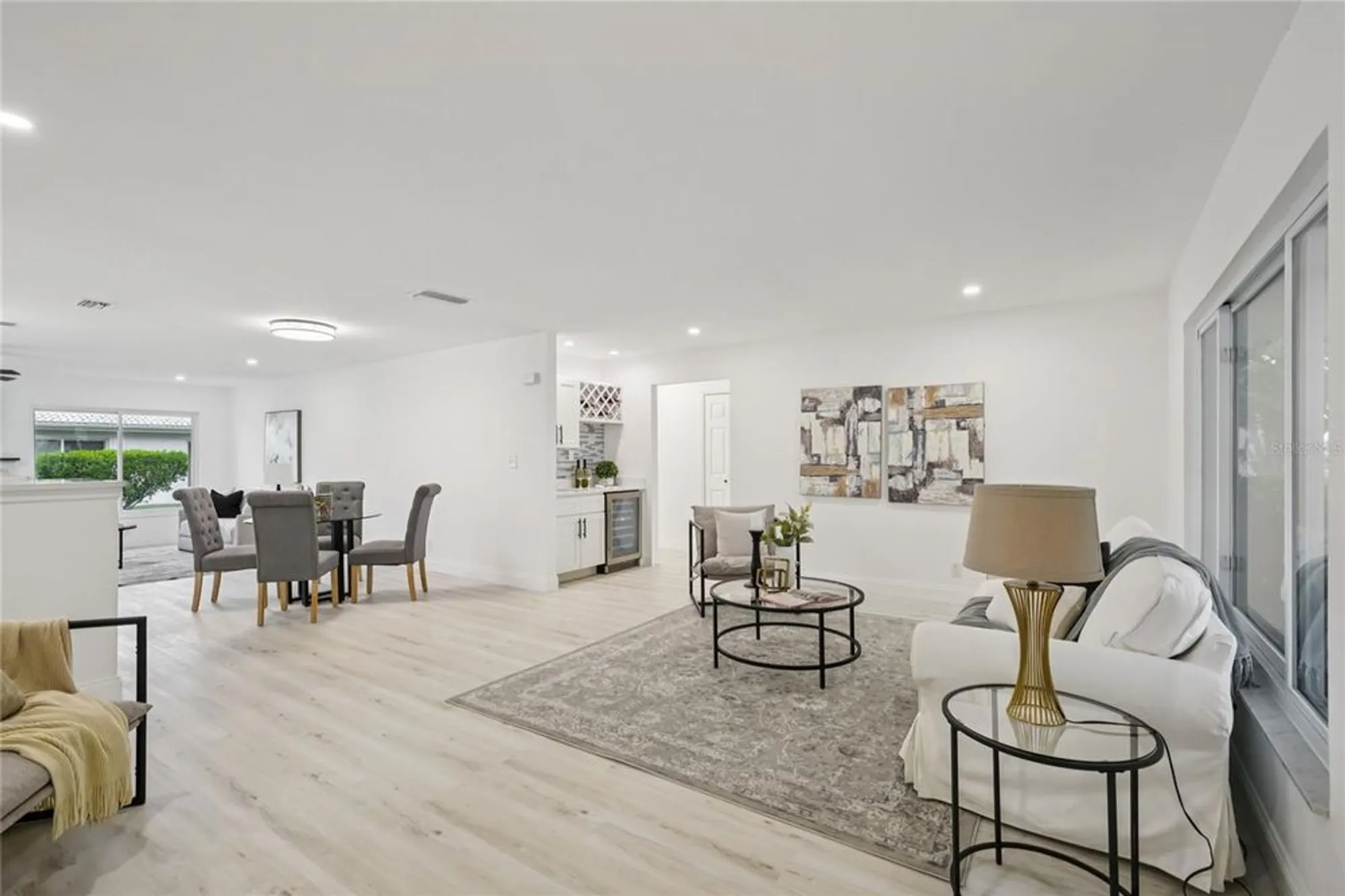 Property Slideshow image 10 of 58 | 9218 39th ln, Pinellas Park, FL, 33782