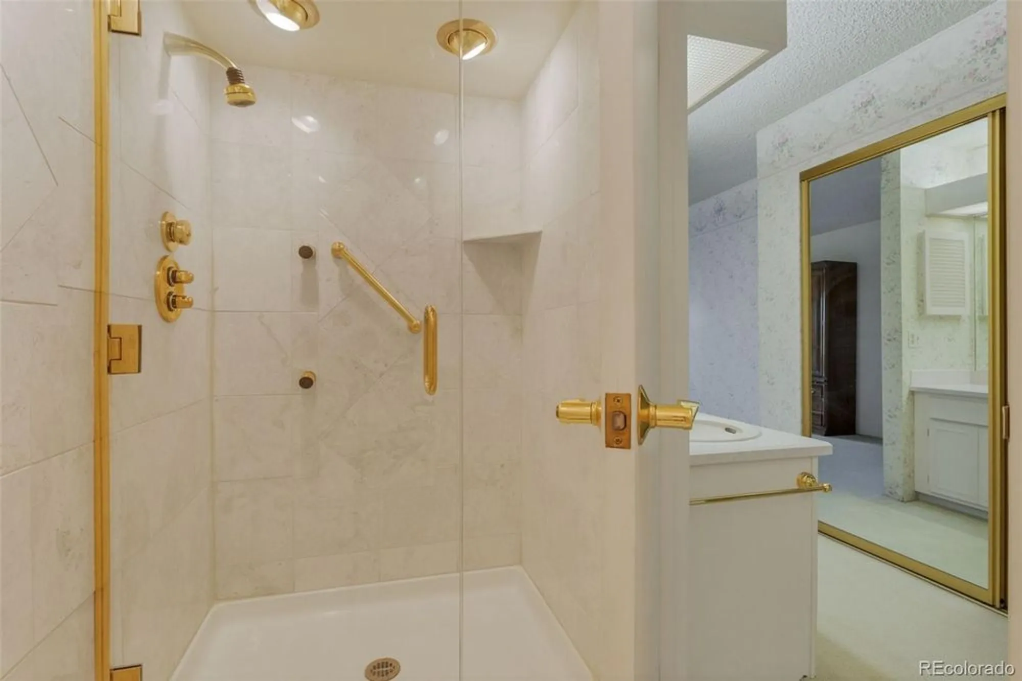 Property Slideshow image 17 of 21 | 13691 e marina dr 301, Aurora, CO, 80014