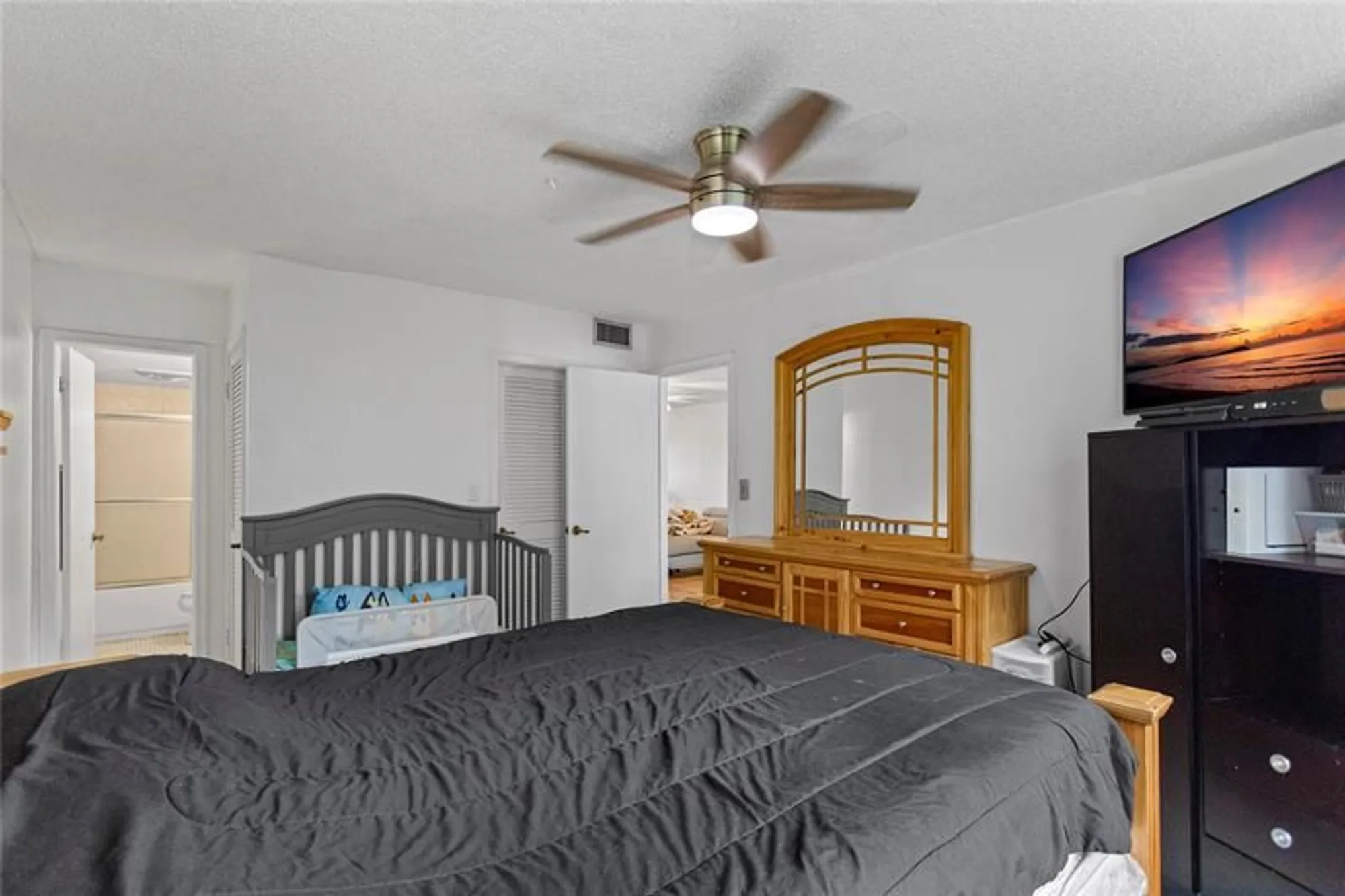 Property Slideshow image 34 of 44 | 8990 s hollybrook blvd 305, Pembroke Pines, FL, 33025