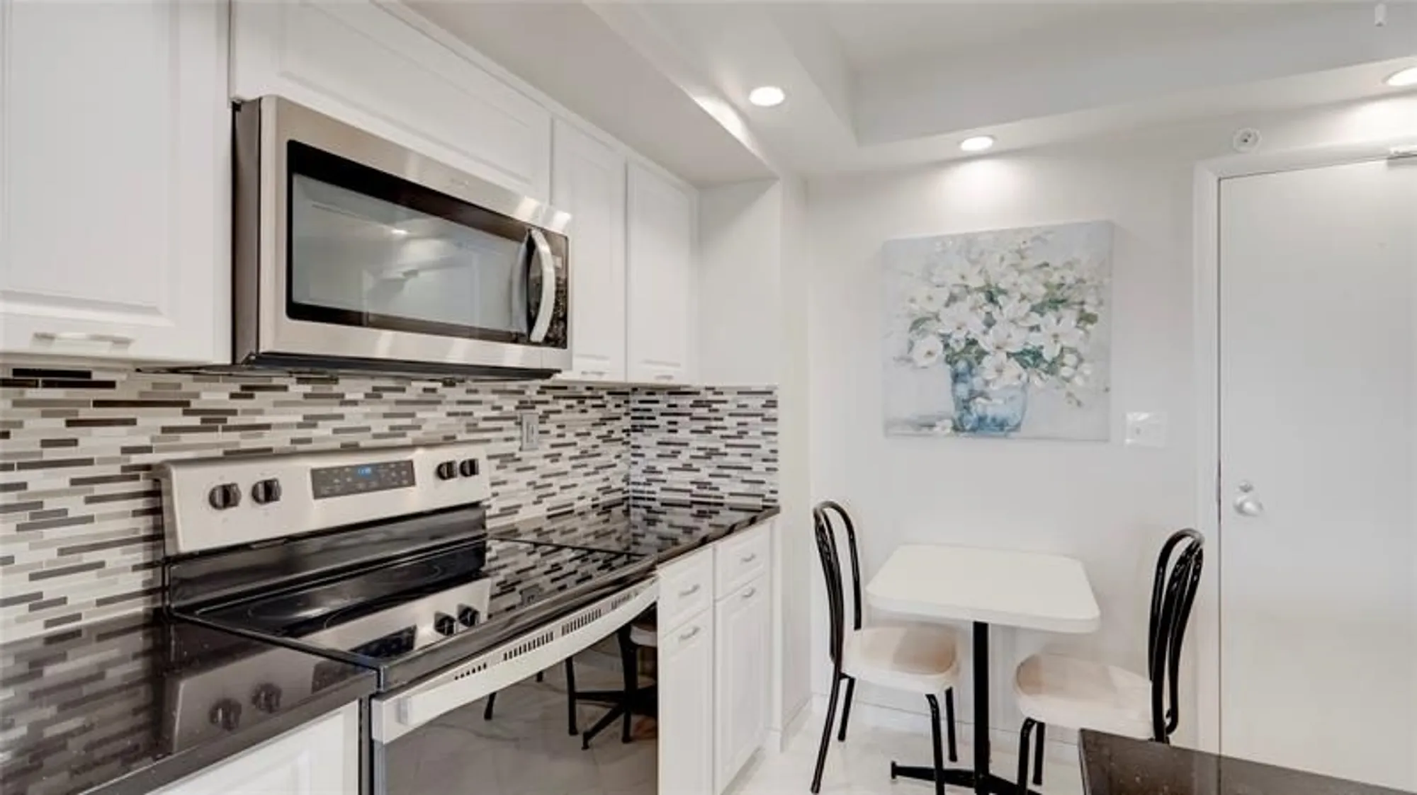 Property Slideshow image 9 of 40 | 3333 ne 34th st apt 811, Fort Lauderdale, FL, 33308