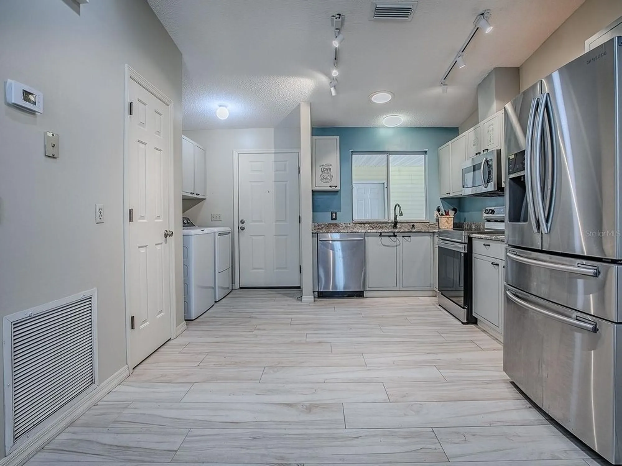 Property Slideshow image 8 of 44 | 1133 del toro dr, The Villages, FL, 32159