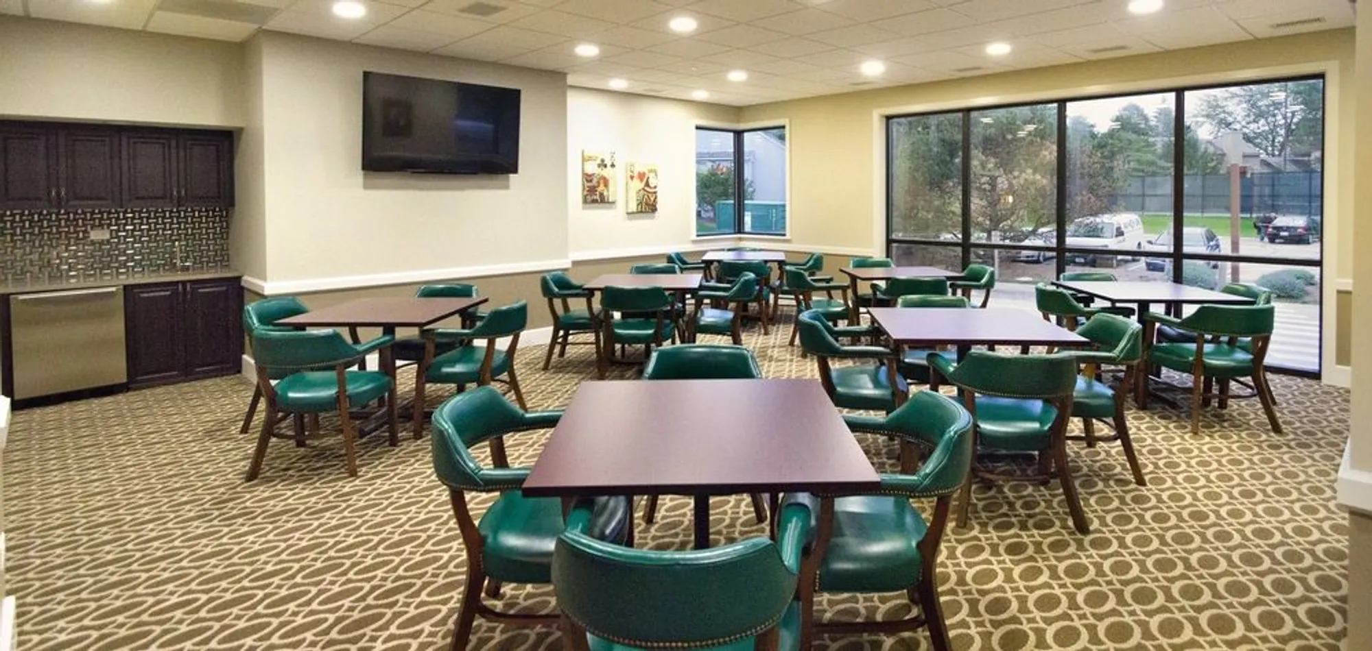 Property Slideshow image 34 of 45 | 33 shoreline rd b, Lake Barrington, IL, 60010