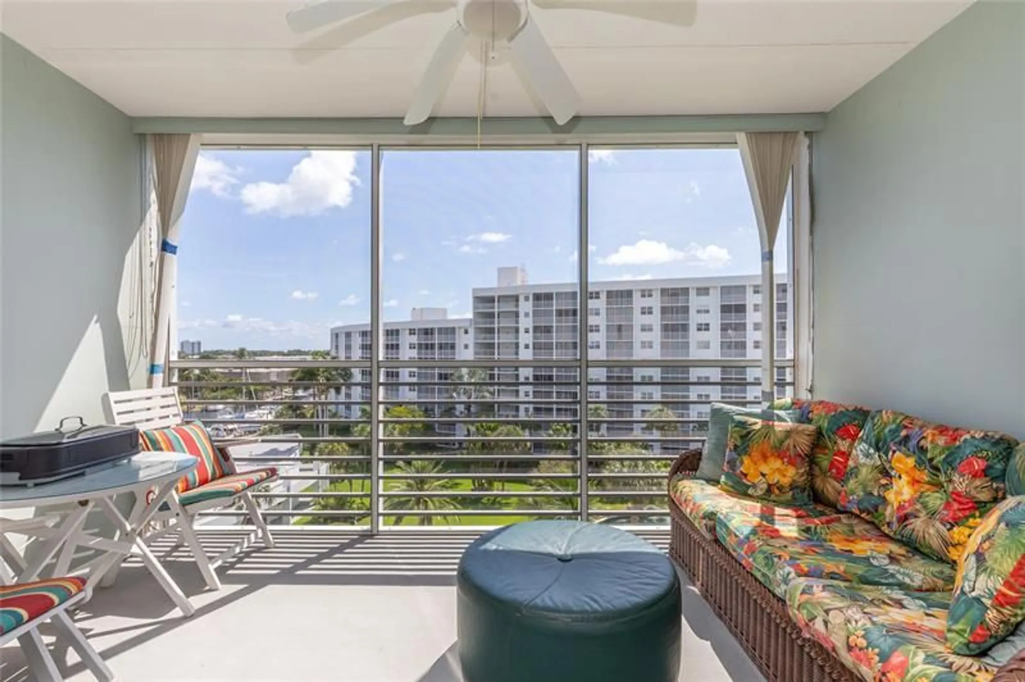 Property Slideshow image 21 of 43 | 2731 ne 14th street cswy 710, Pompano Beach, FL, 33062