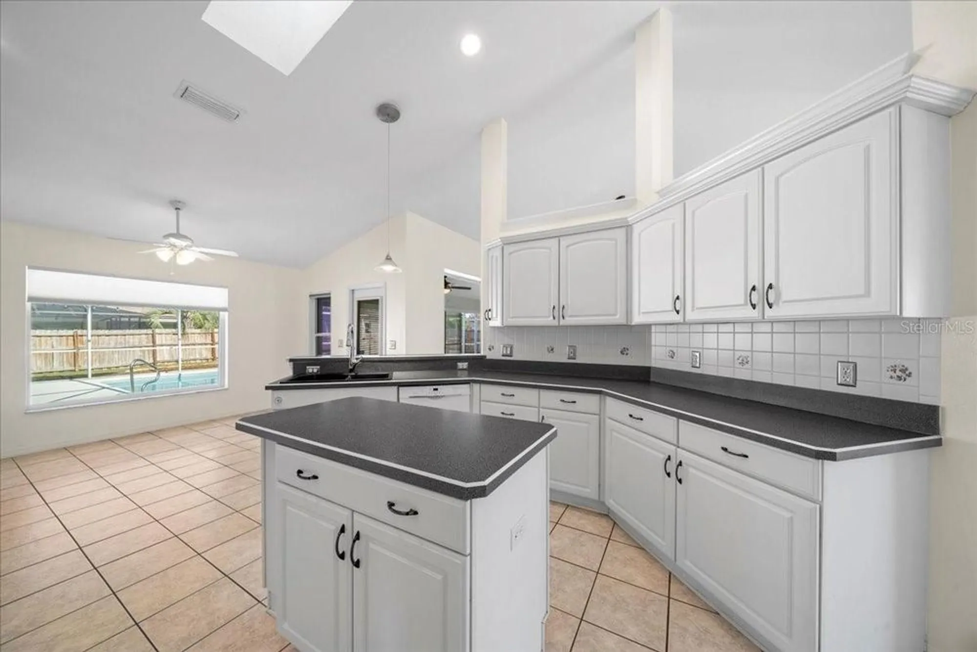 Property Slideshow image 17 of 47 | 5625 sw 85th pl, Ocala, FL, 34476