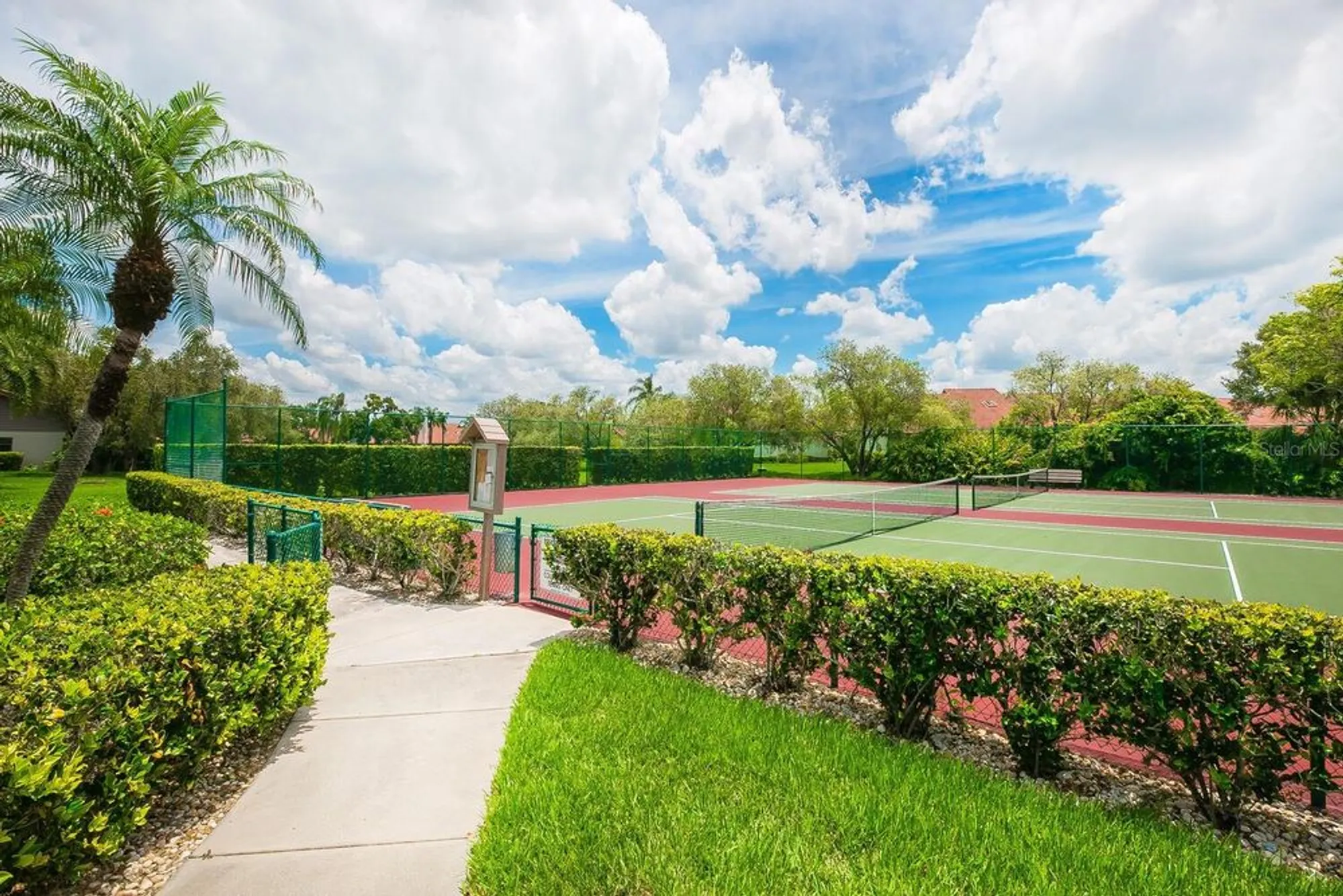 Property Slideshow image 47 of 49 | 4033 wilshire cir 139, Sarasota, FL, 34238