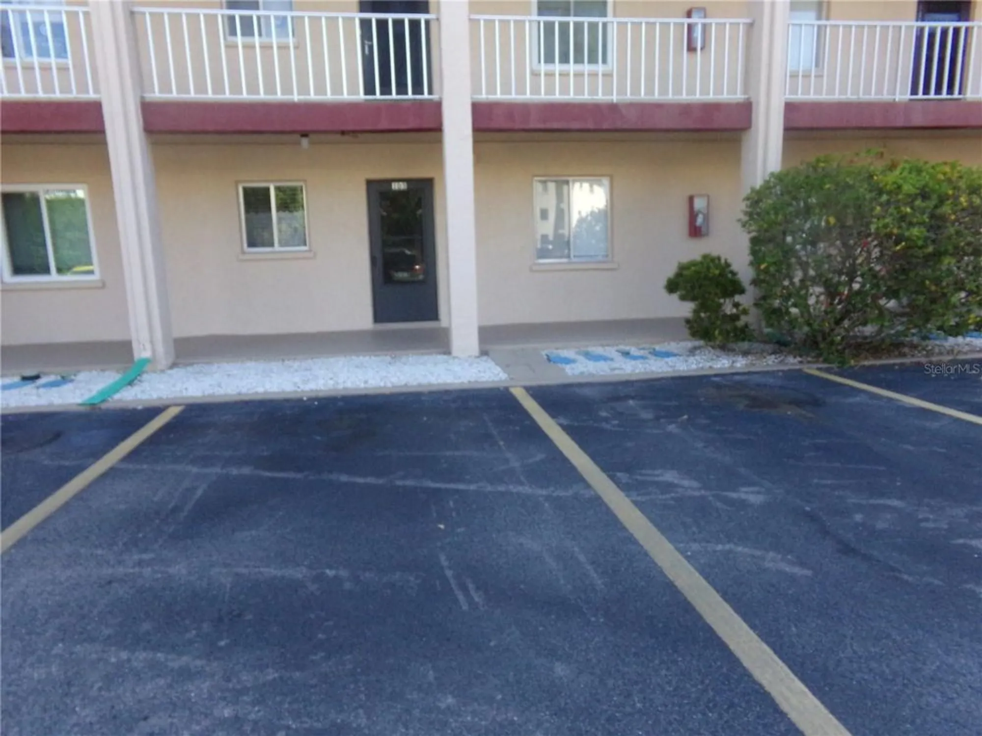 Property Slideshow image 1 of 33 | 4111 heron way # 103, Bradenton, FL, 34205