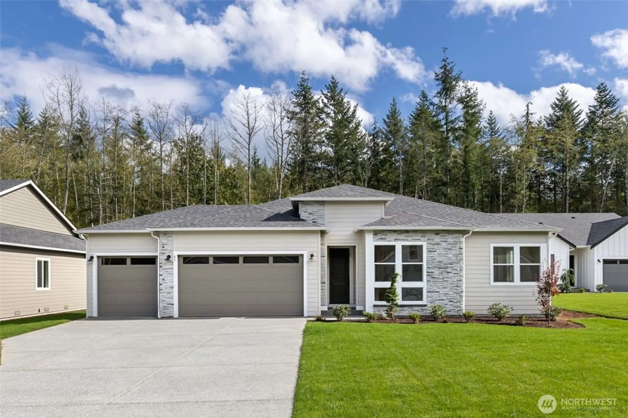 Property Slideshow image 1 of 16 | 61 mccartney peak # 73, Port Ludlow, WA, 98365