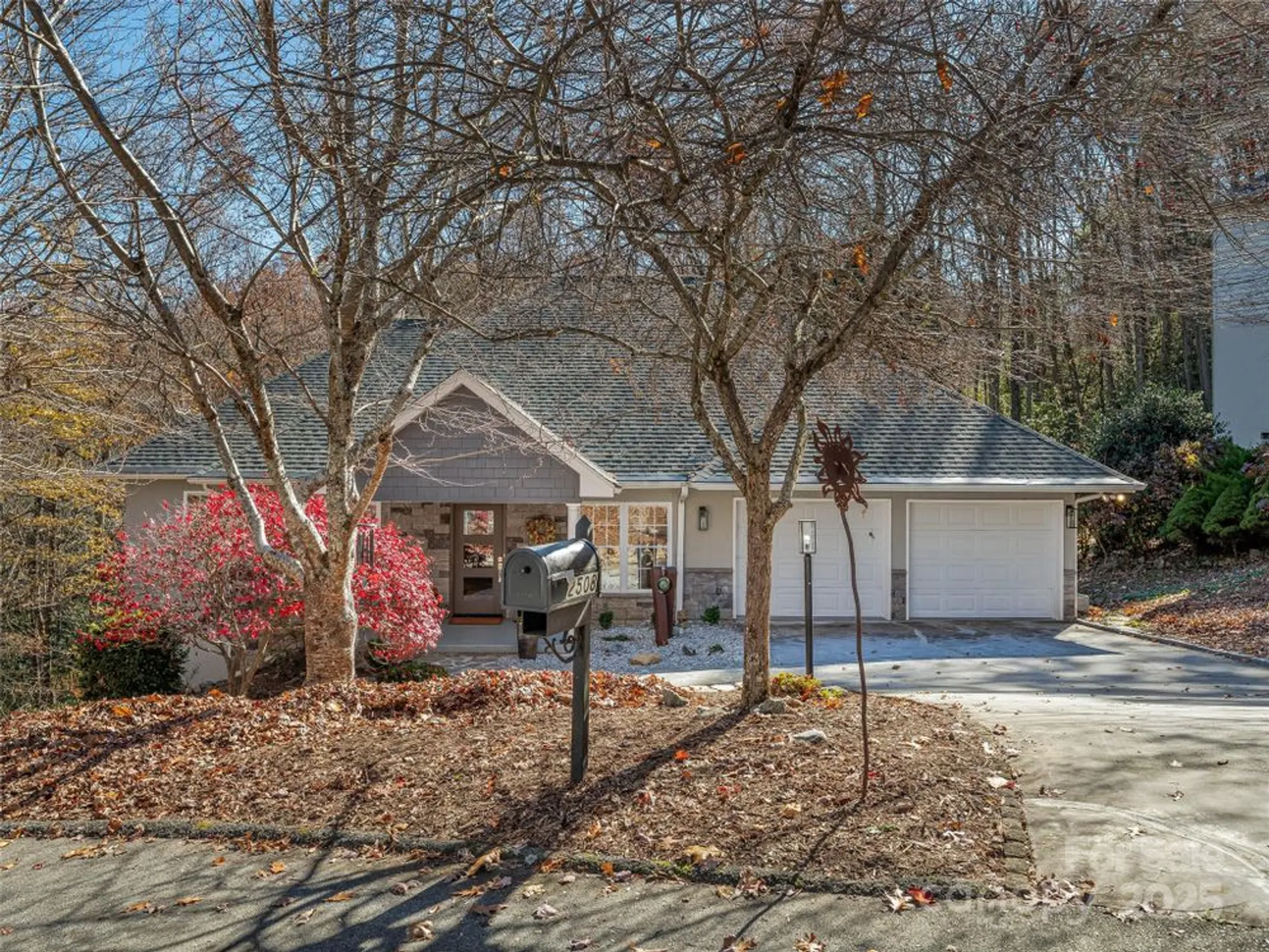 Property Slideshow image 2 of 32 | 2508 carriage falls ct, Hendersonville, NC, 28791