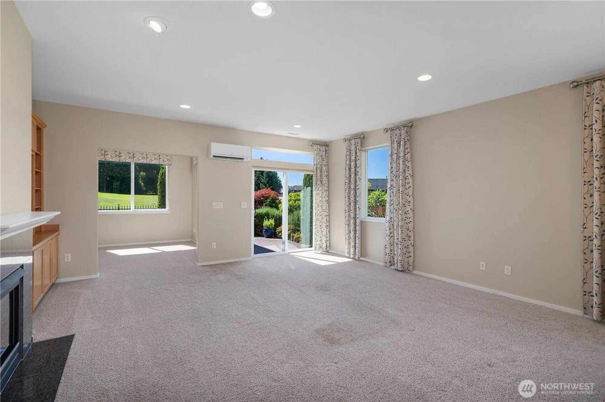 Property Slideshow image 23 of 39 | 4812 spokane st, Lacey, WA, 98516