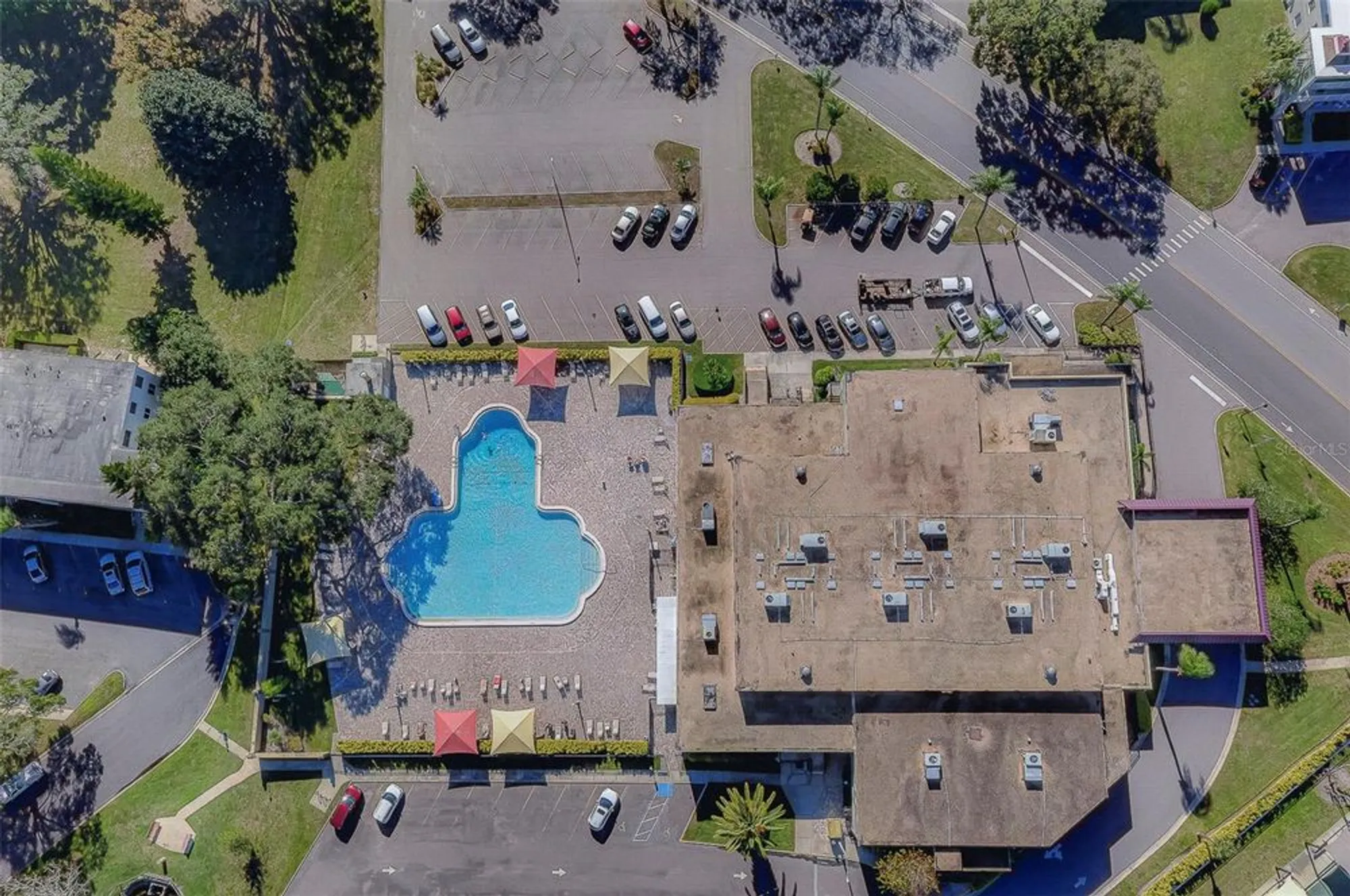 Property Slideshow image 44 of 55 | 2433 brazilia dr apt 5, Clearwater, FL, 33763