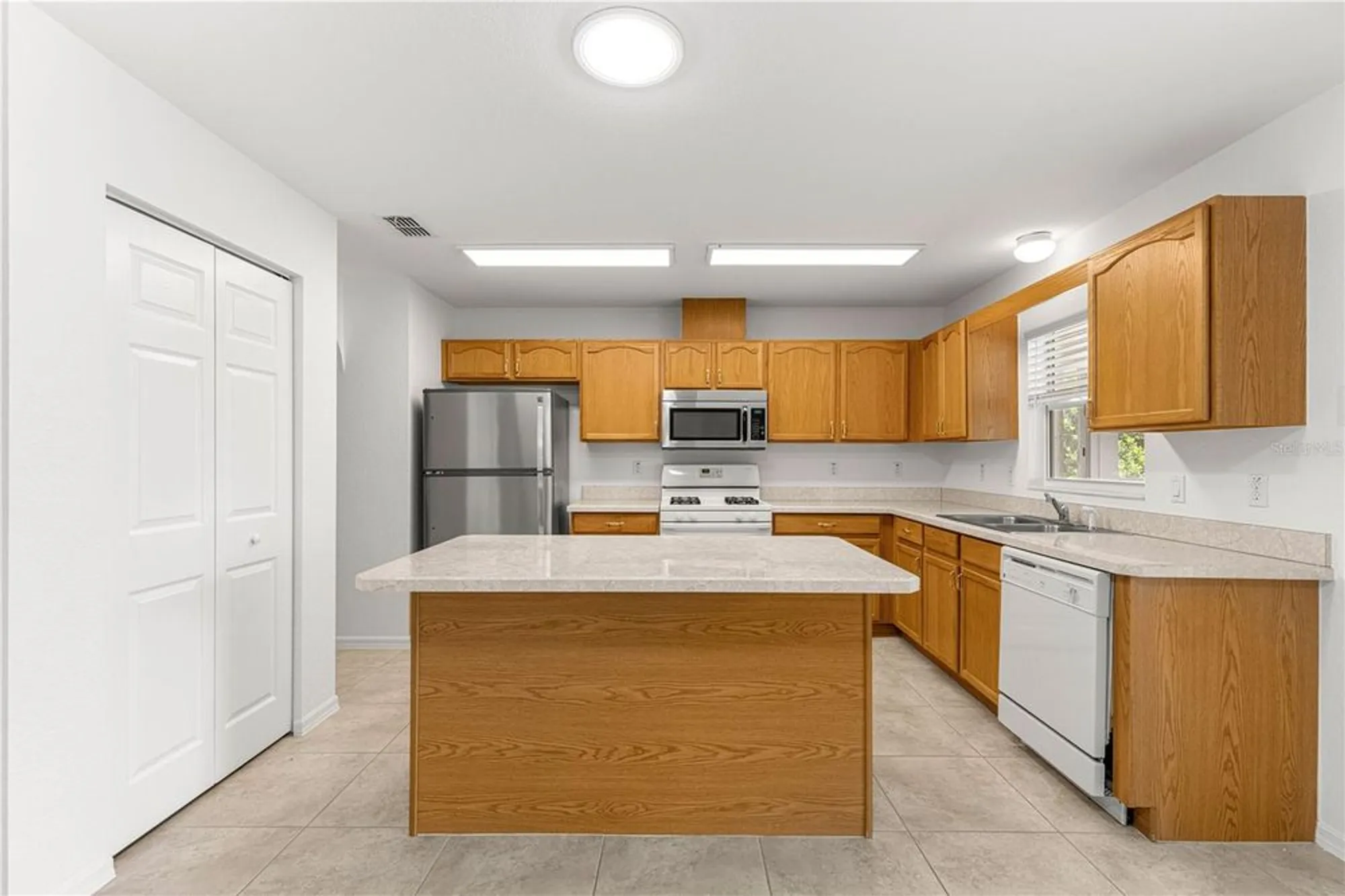 Property Slideshow image 18 of 68 | 9451 sw 96th st, Ocala, FL, 34481