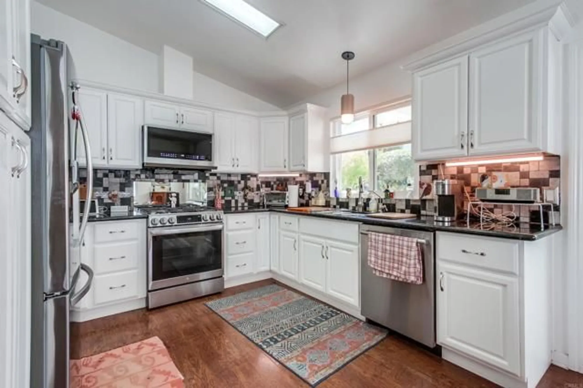 Property Slideshow image 12 of 44 | 3563 turquoise ln, Oceanside, CA, 92056