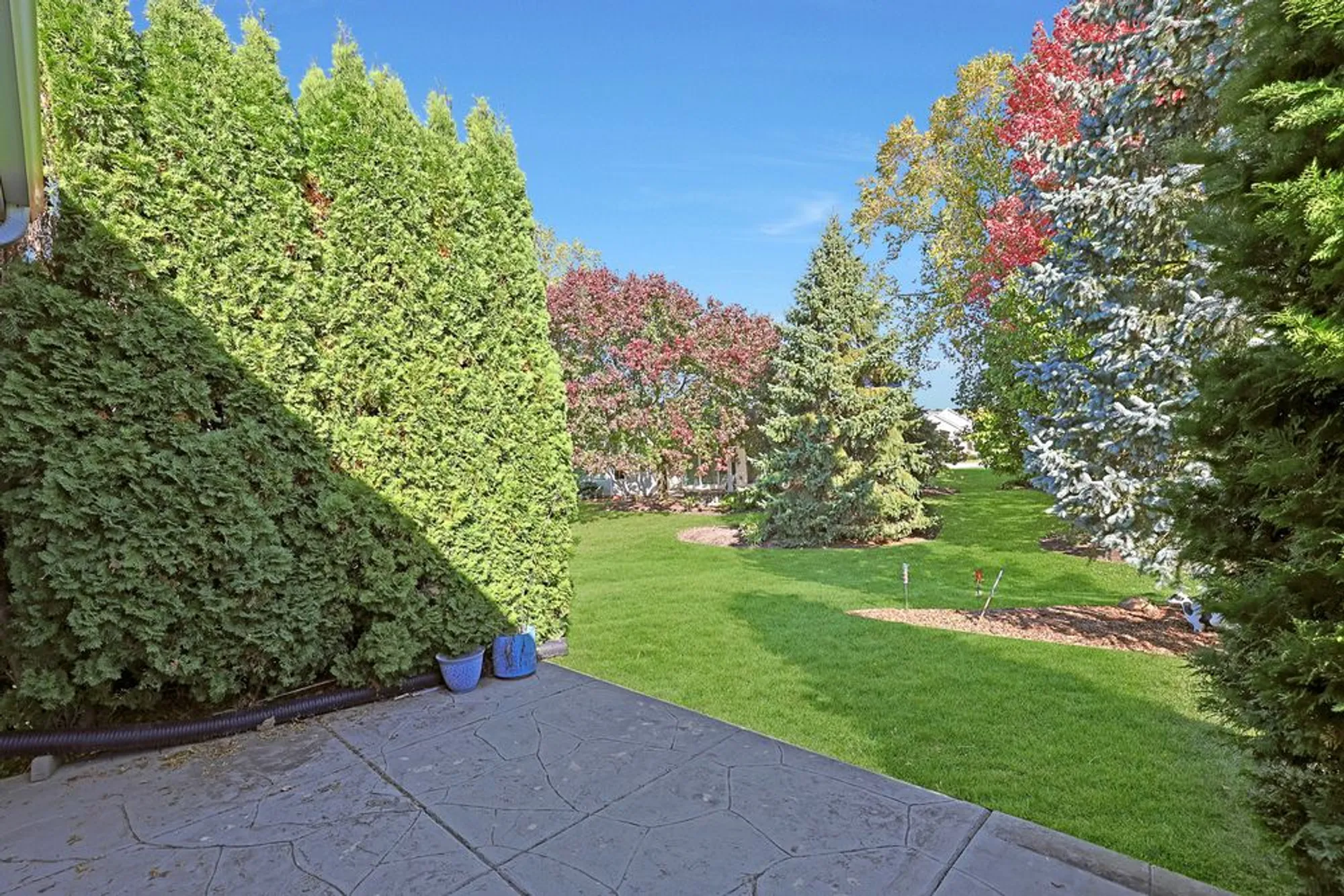 Property Slideshow image 28 of 30 | 13728 chestnut ln, Huntley, IL, 60142
