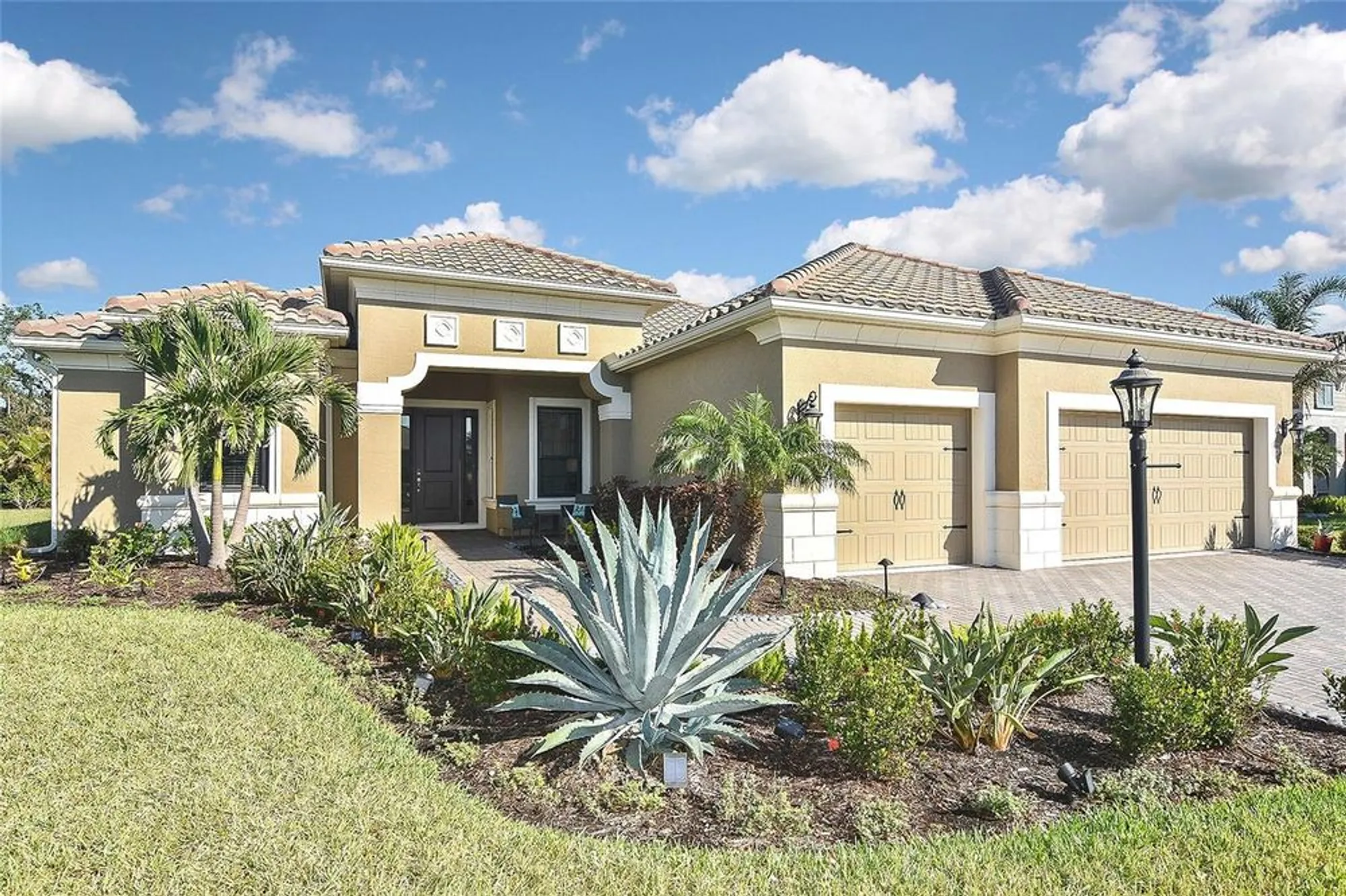 Property Slideshow image 1 of 37 | 169 n cayman isles blvd, Englewood, FL, 34223