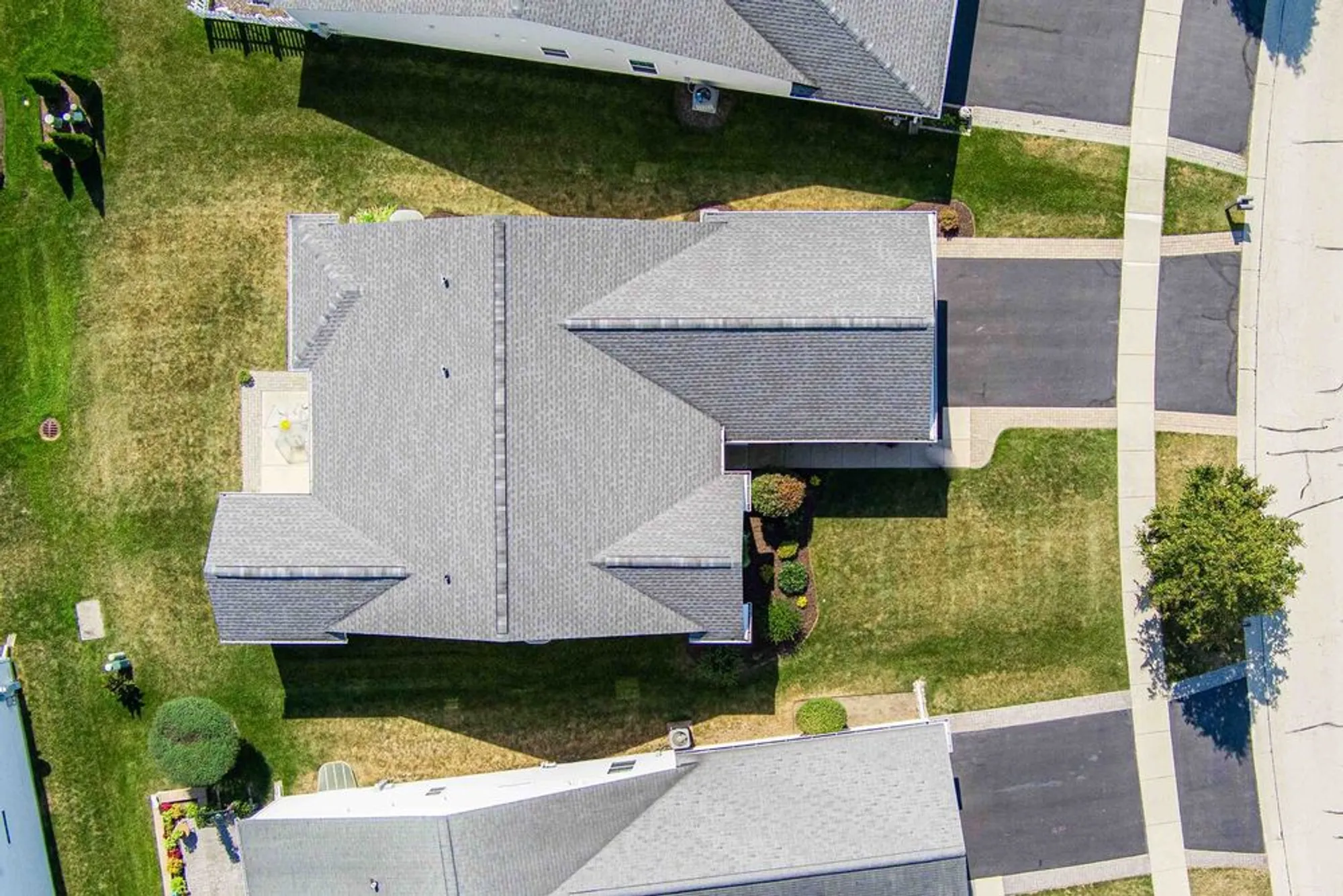 Property Slideshow image 5 of 61 | 13184 oakwood ave, Huntley, IL, 60142