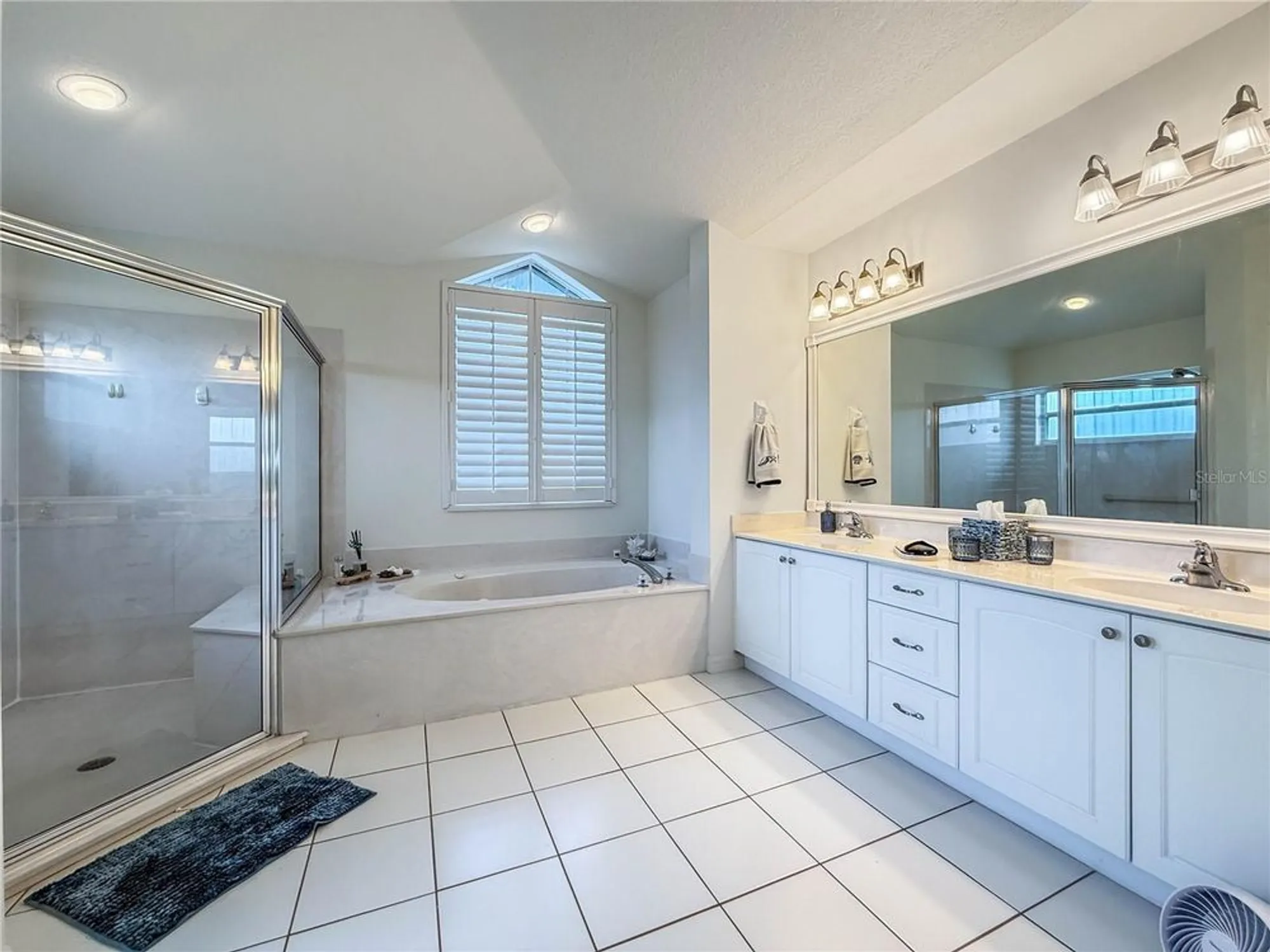 Property Slideshow image 24 of 48 | 24600 dolphin cove dr, Punta Gorda, FL, 33955