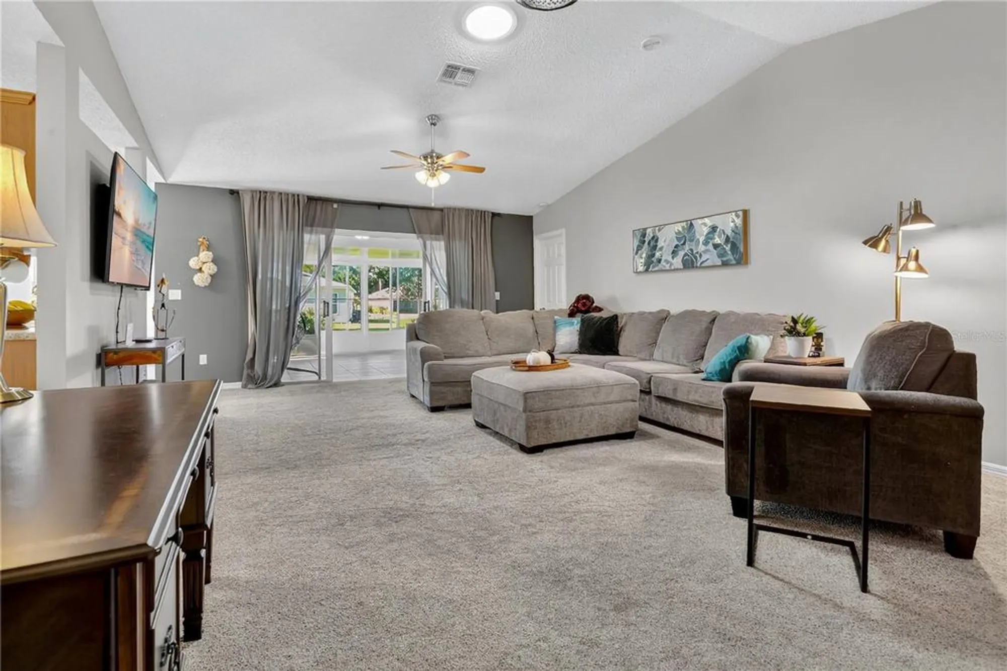 Property Slideshow image 6 of 46 | 32805 oak park dr, Leesburg, FL, 34748