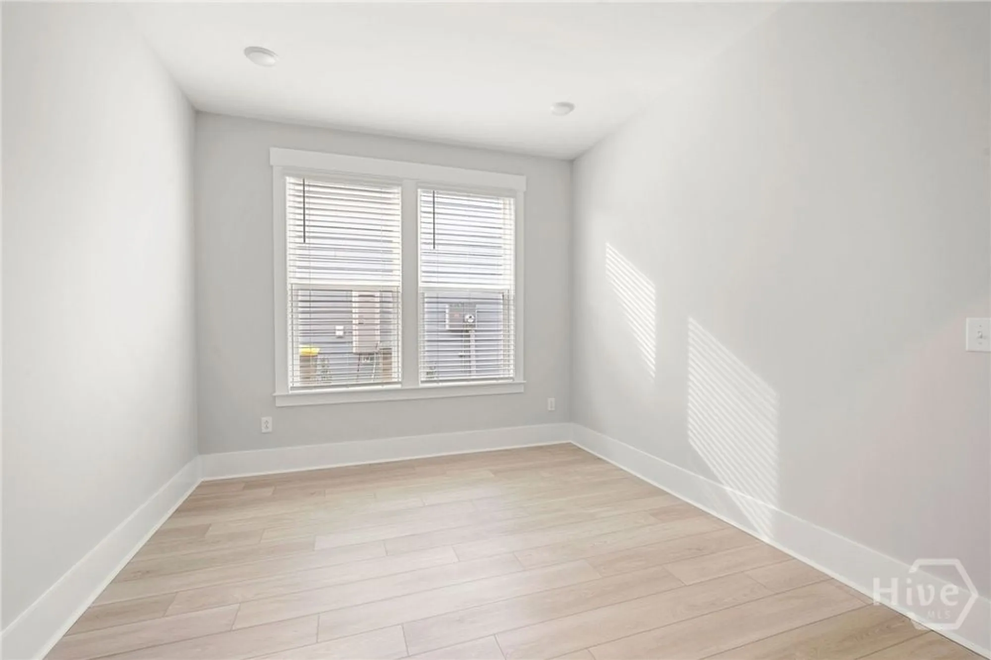 Property Slideshow image 9 of 59 | 273 birch dr, Richmond Hill, GA, 31324