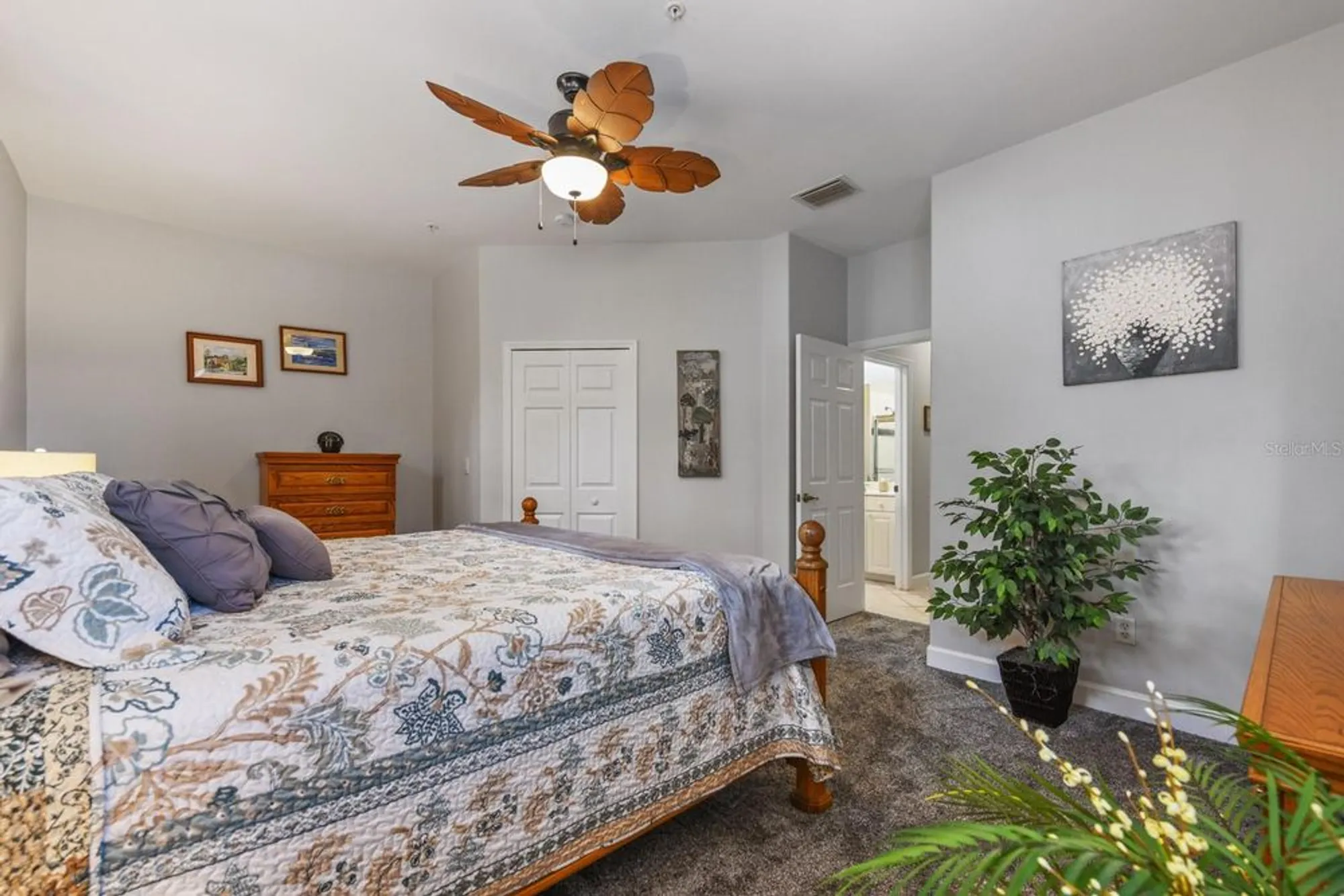 Property Slideshow image 33 of 61 | 3328 sunset key cir d, Punta Gorda, FL, 33955