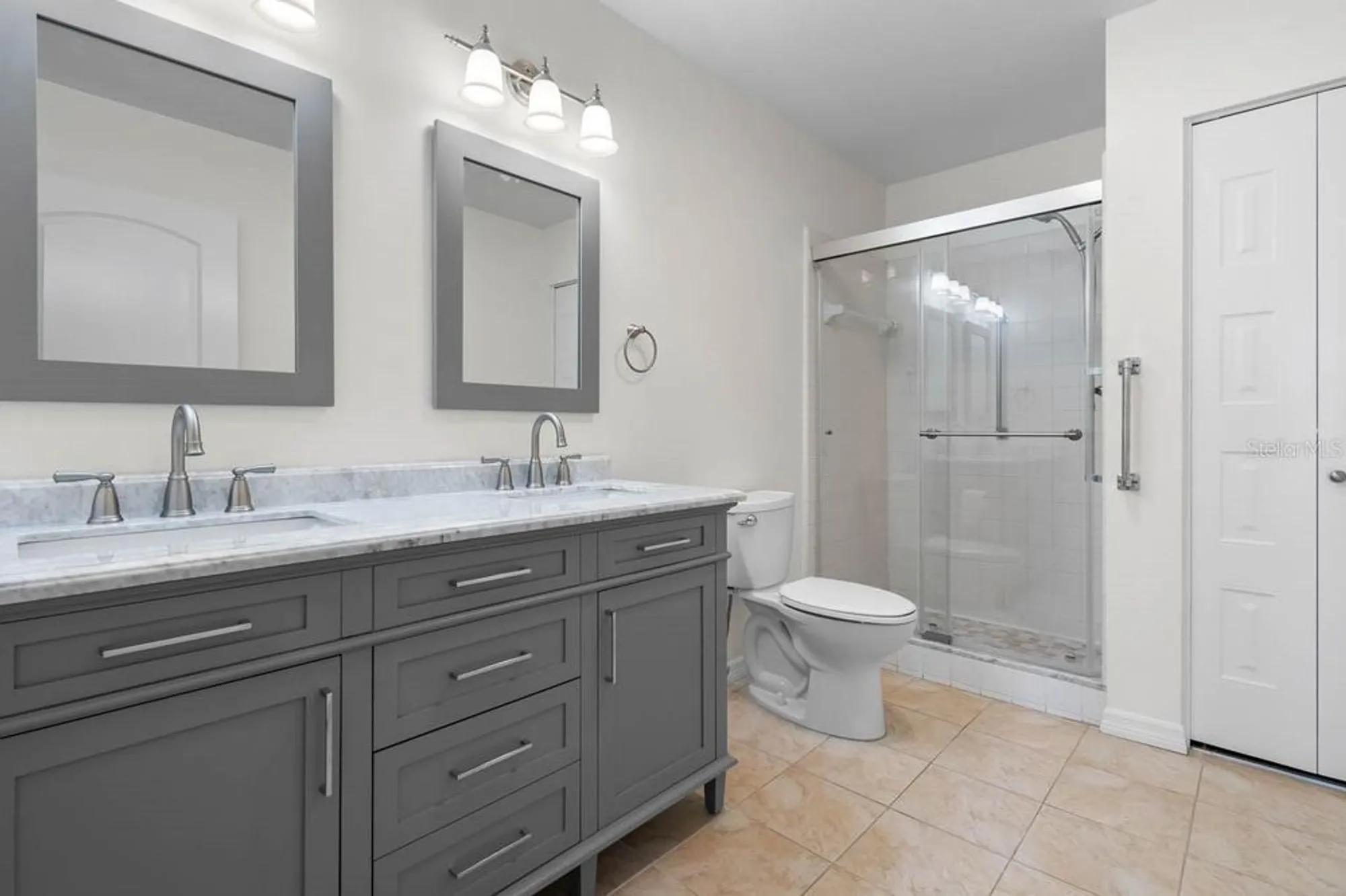 Property Slideshow image 17 of 34 | 1002 strawpocket pl, Sun City Center, FL, 33573