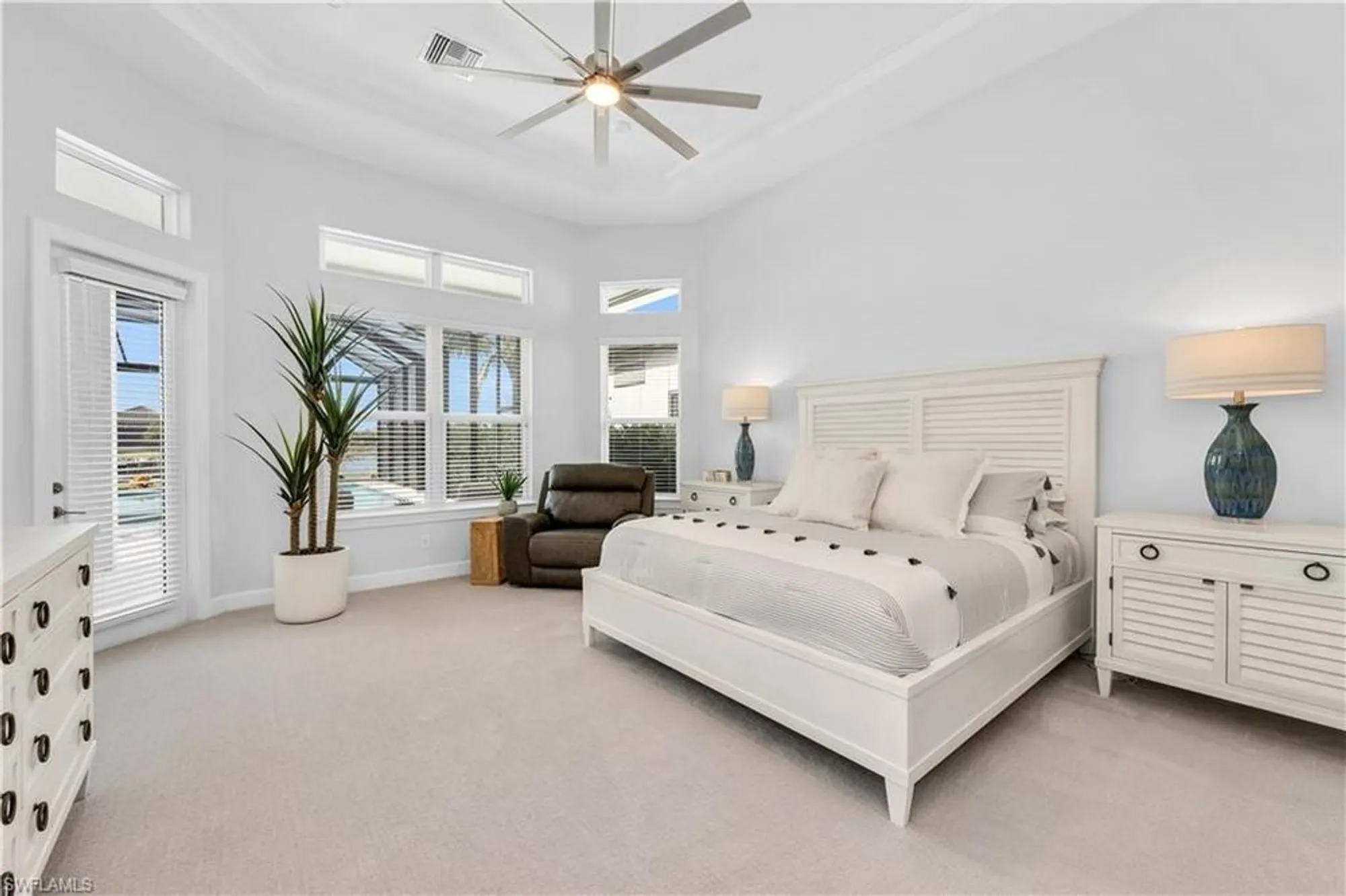 Property Slideshow image 16 of 45 | 11501 venetian lagoon dr, Fort Myers, FL, 33913