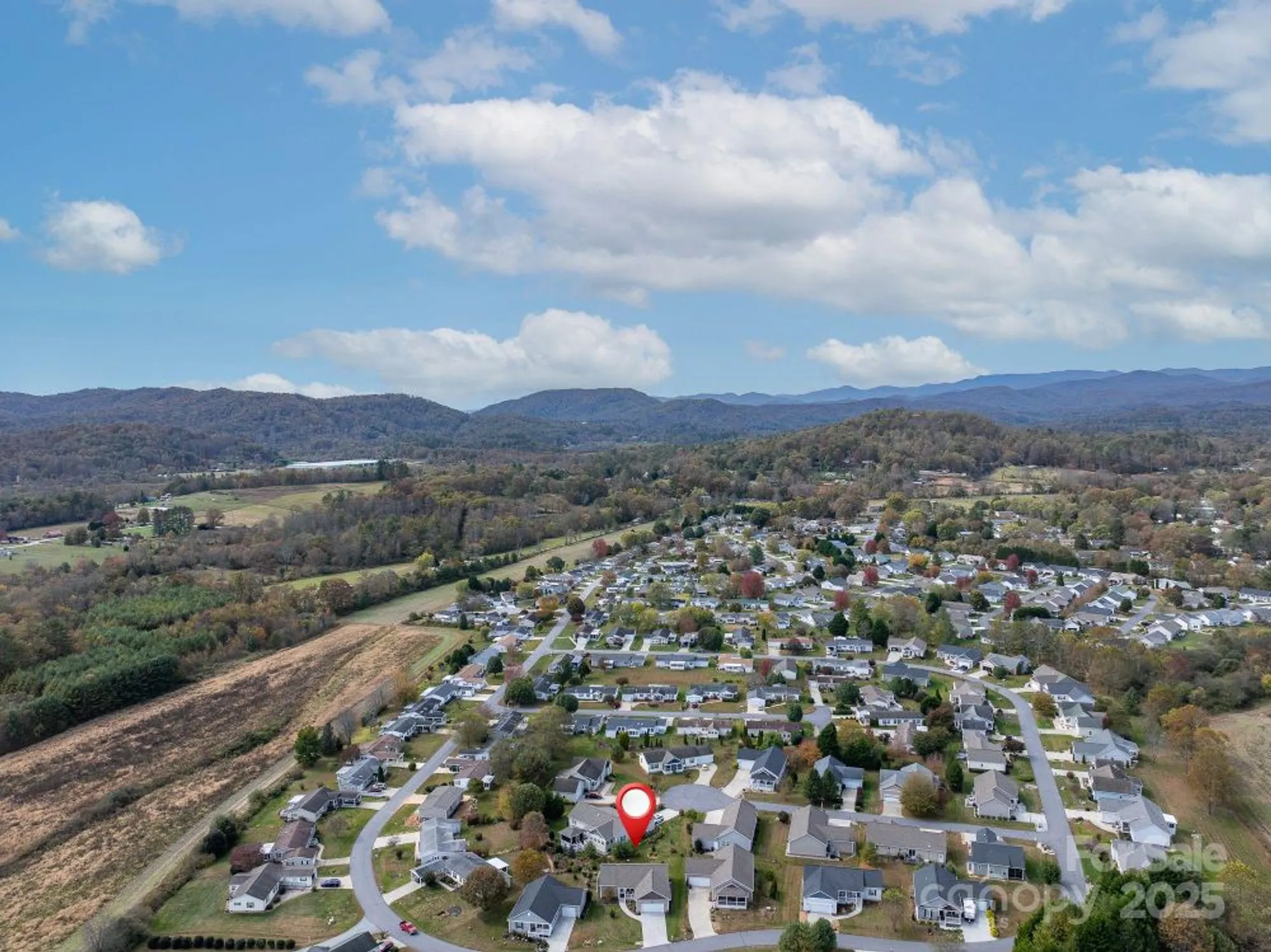 Property Slideshow image 35 of 36 | 457 riverwind dr, Hendersonville, NC, 28739