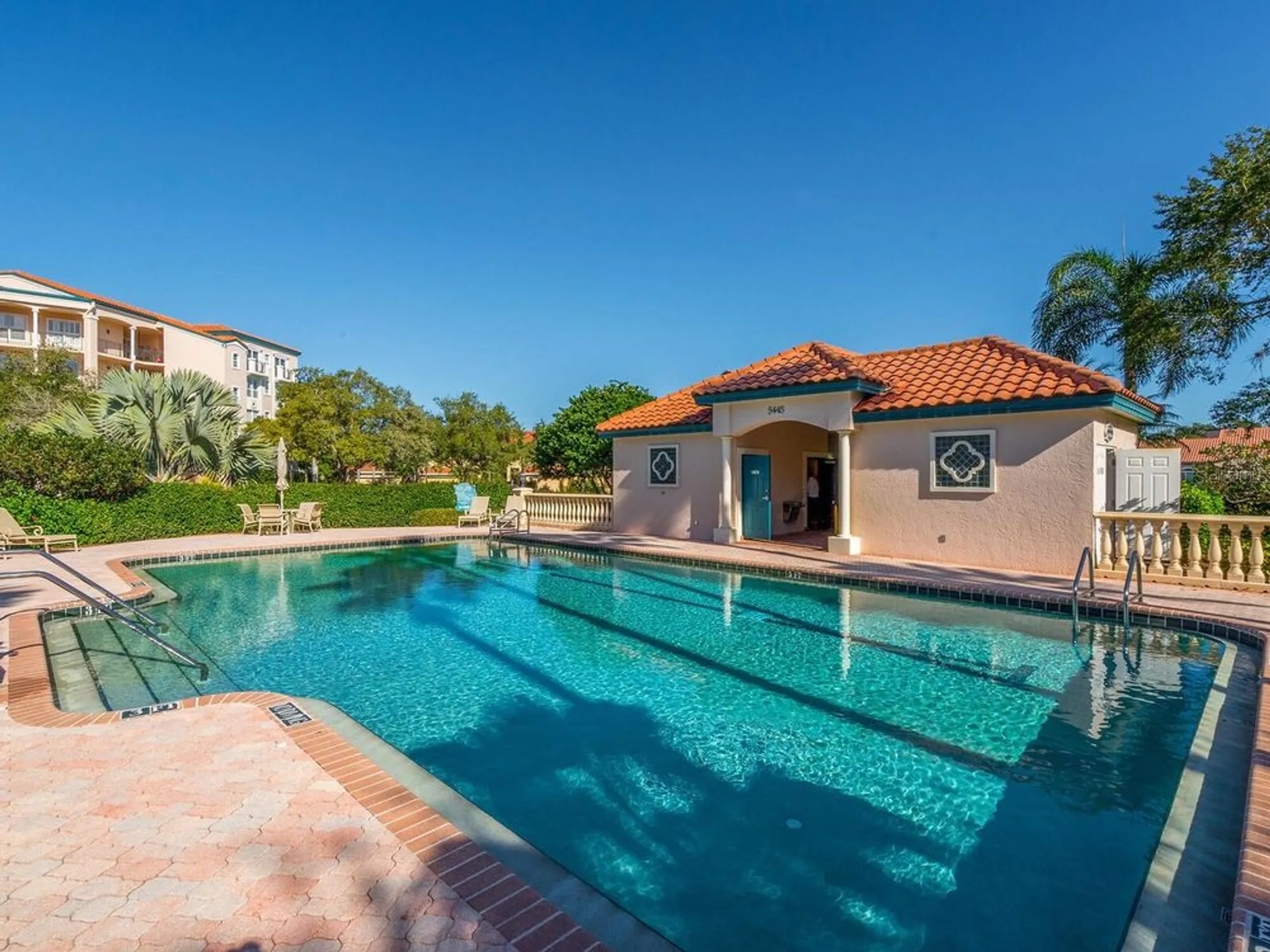 Property Slideshow image 48 of 59 | 5420 eagles point cir 106, Sarasota, FL, 34231