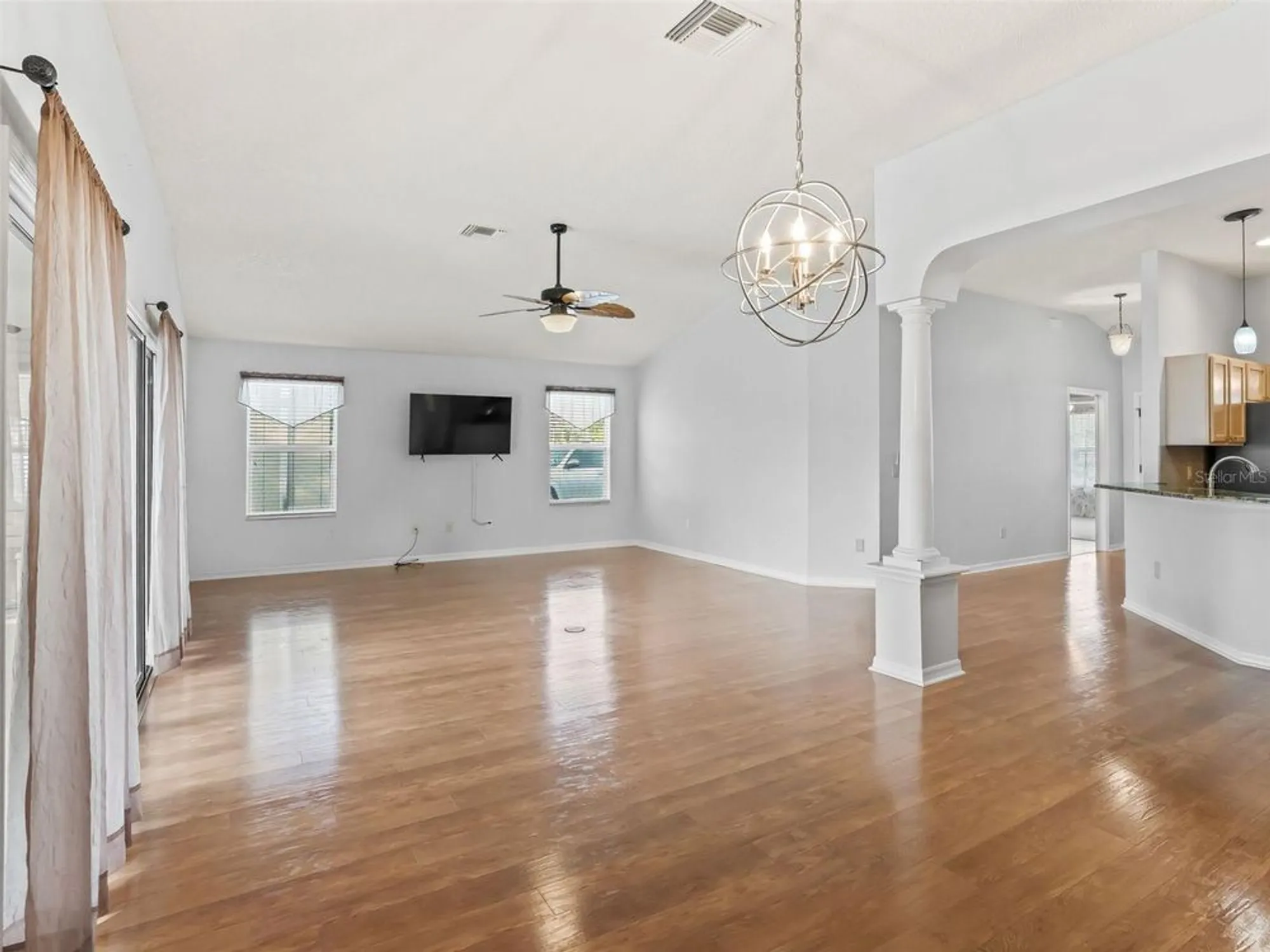 Property Slideshow image 14 of 39 | 1339 arbor trl, The Villages, FL, 32162