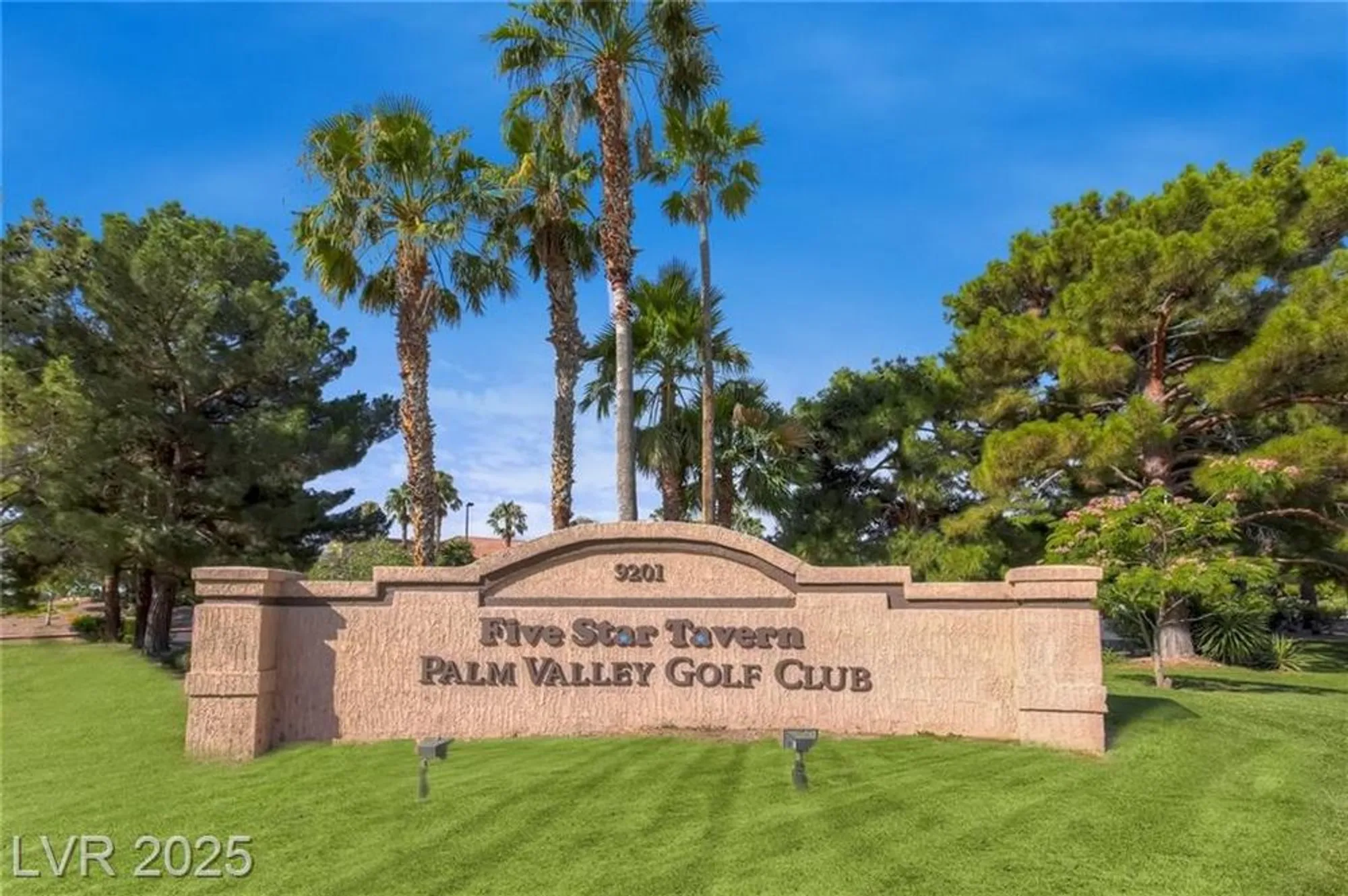 Property Slideshow image 31 of 38 | 8524 gull dr, Las Vegas, NV, 89134