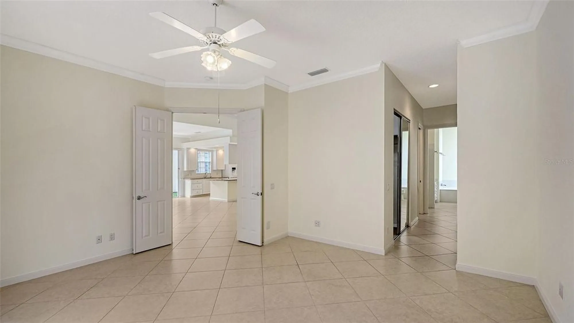 Property Slideshow image 29 of 100 | 5679 ferrara dr, Sarasota, FL, 34238