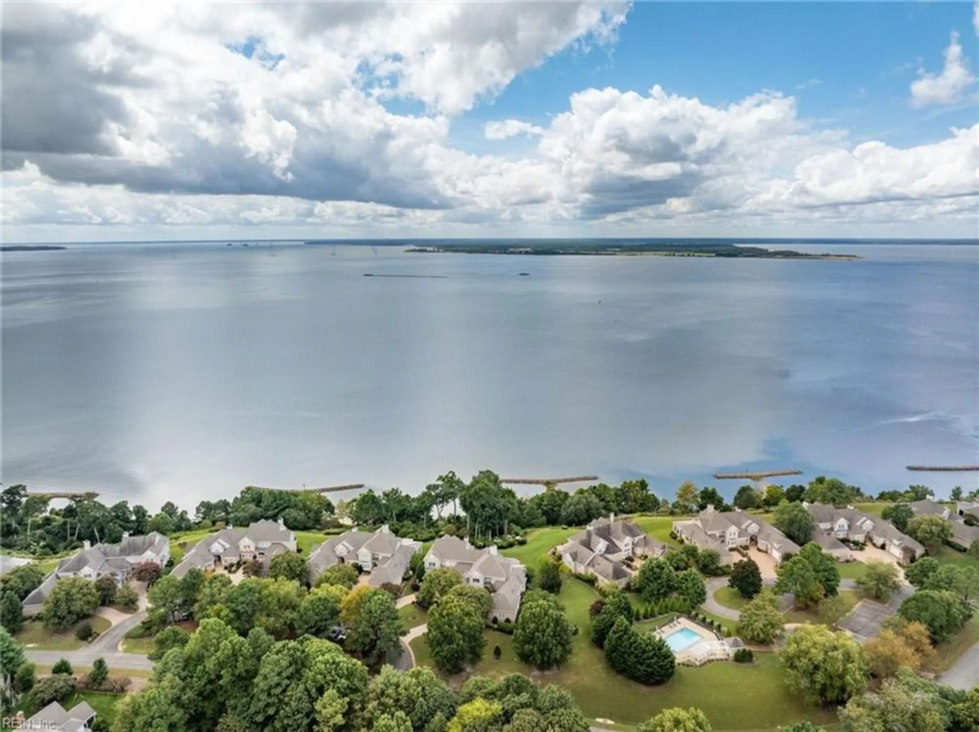 Property Slideshow image 32 of 34 | 215 rivers edge a, Williamsburg, VA, 23185