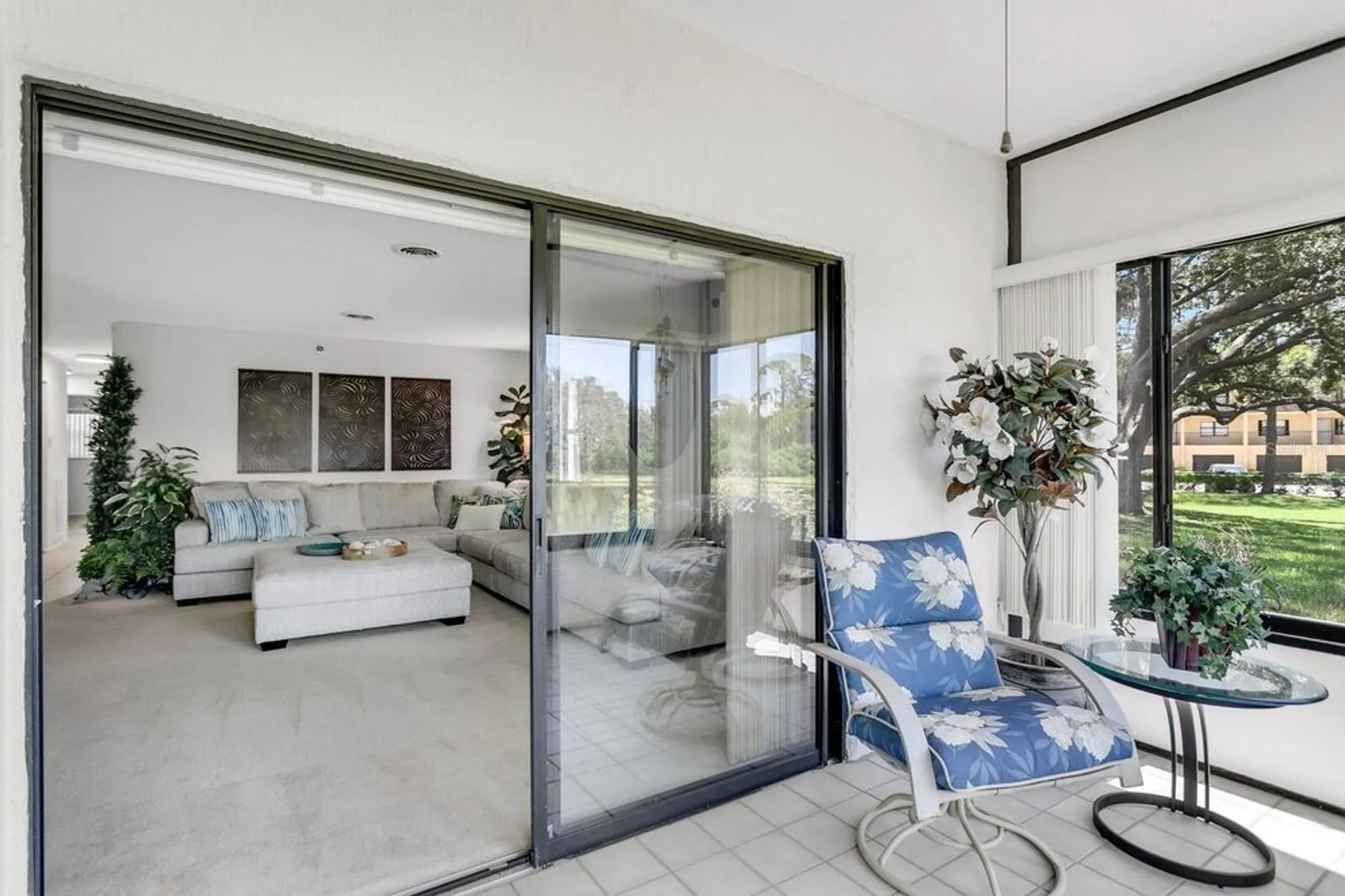Property Slideshow image 13 of 77 | 8186 terrace garden dr n unit 101, St Petersburg, FL, 33709