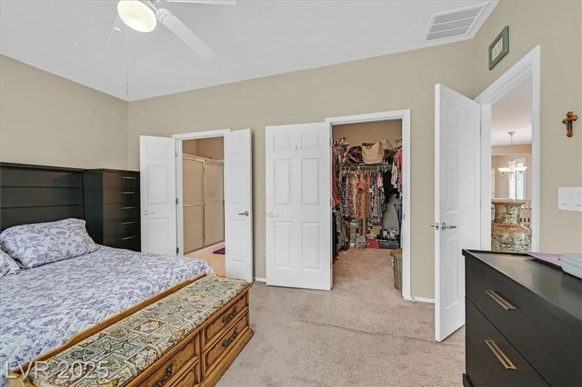 Property Slideshow image 17 of 35 | 2526 crater rock st, Henderson, NV, 89044