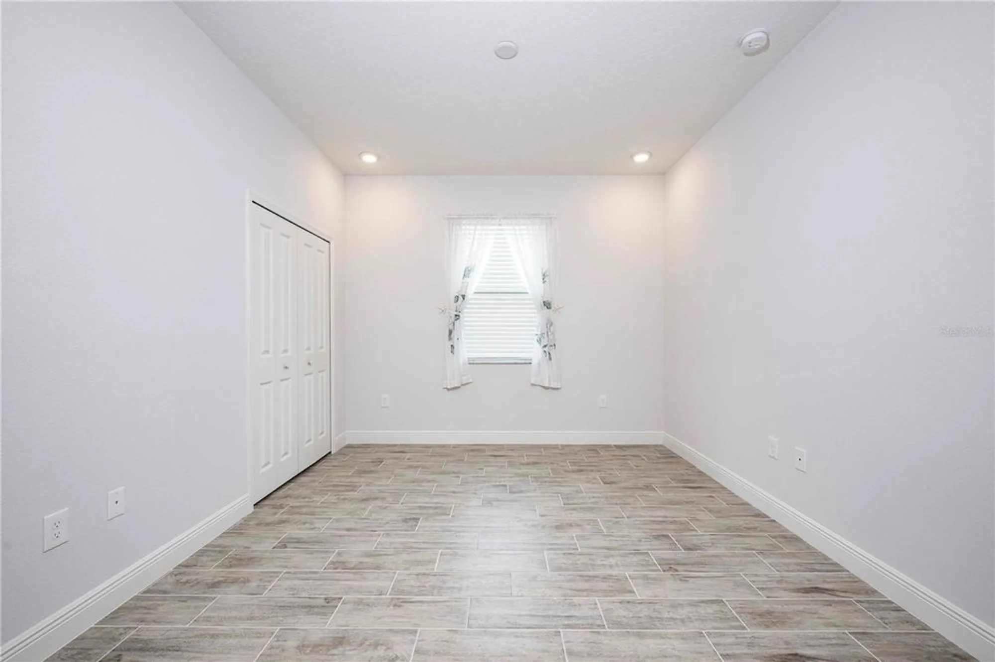 Property Slideshow image 24 of 42 | 12 huntington pl, Ormond Beach, FL, 32174