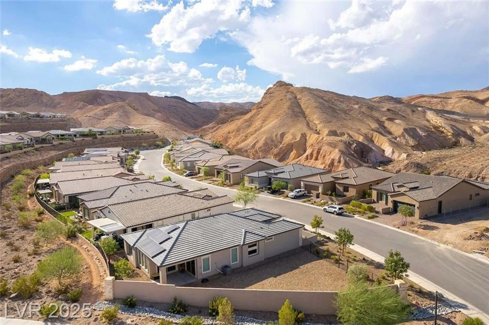 Property Slideshow image 7 of 30 | 127 crimson cactus ave, Henderson, NV, 89011