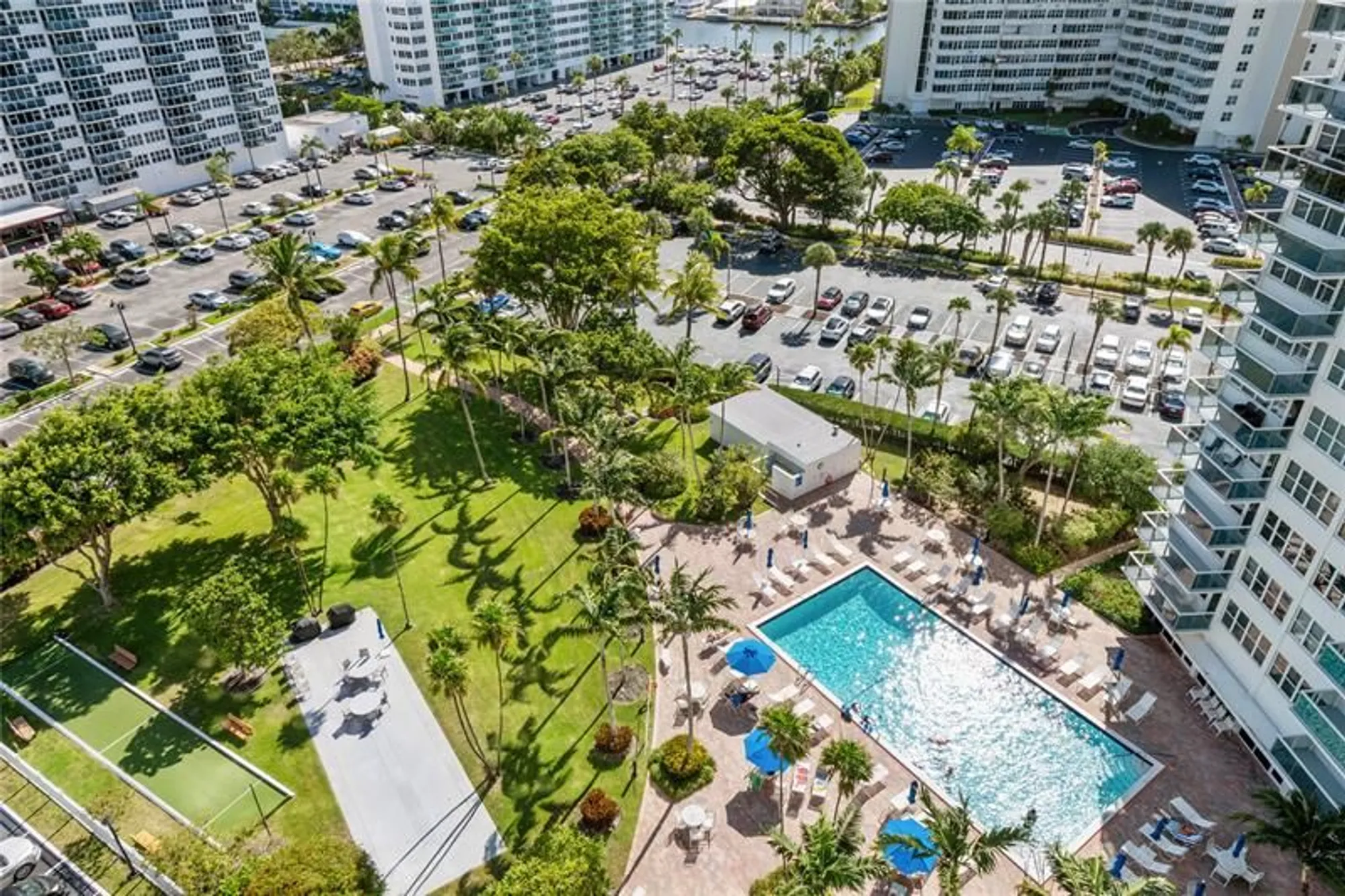 Property Slideshow image 4 of 61 | 3300 ne 36th st 1416, Fort Lauderdale, FL, 33308