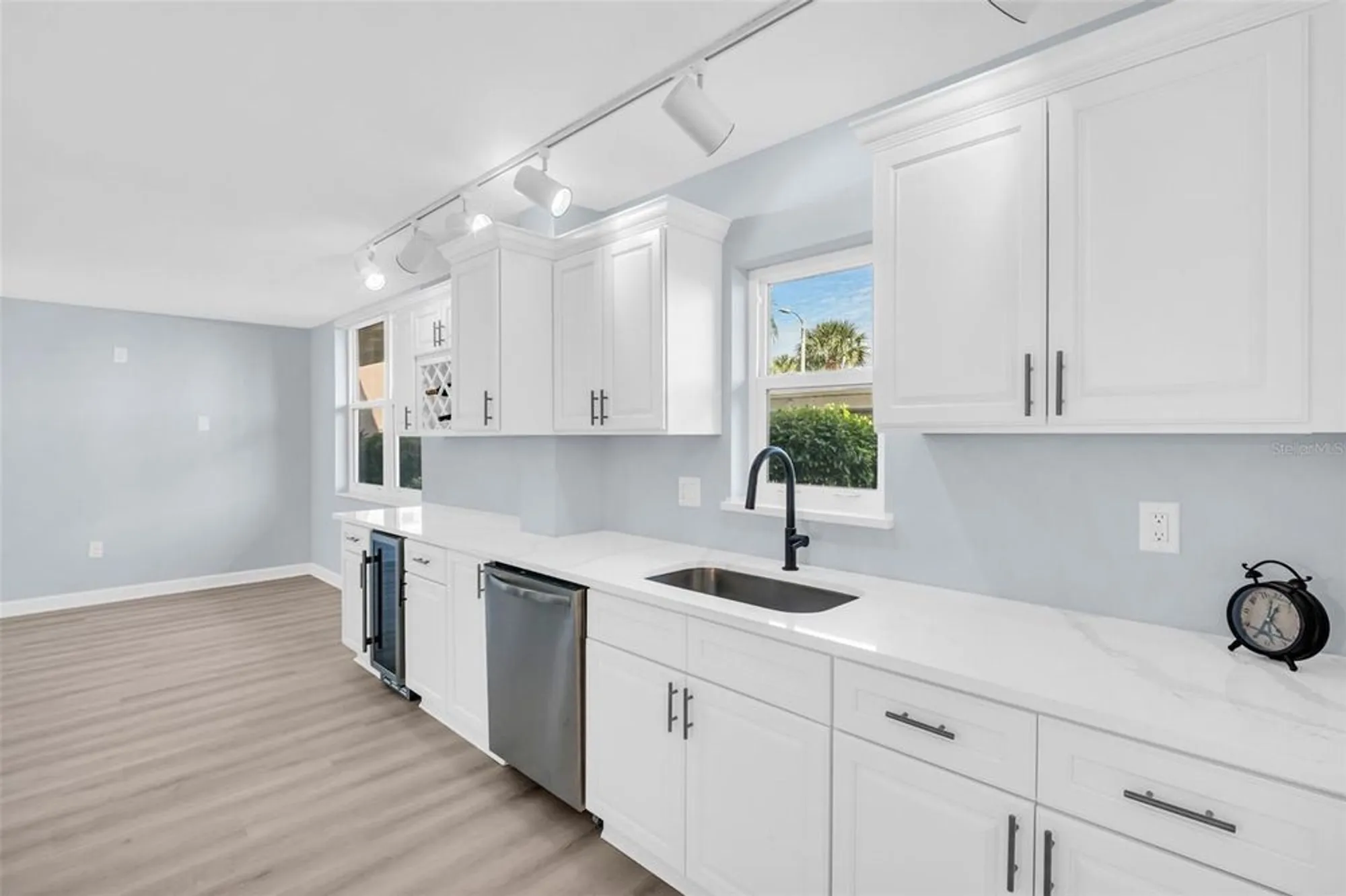 Property Slideshow image 14 of 37 | 7930 sun island dr 104, South Pasadena, FL, 33707