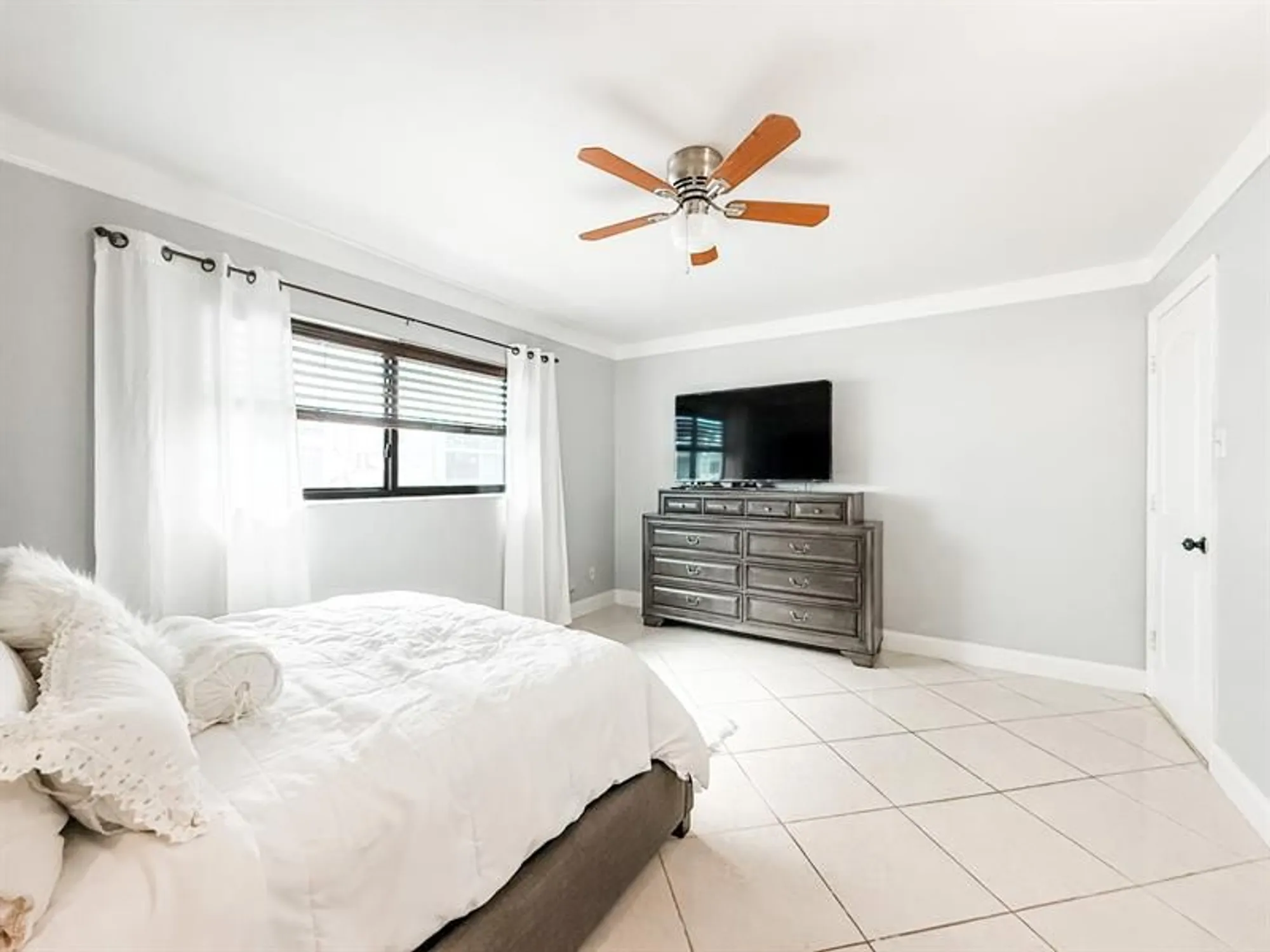 Property Slideshow image 18 of 41 | 755 nw 74th way, Margate, FL, 33063