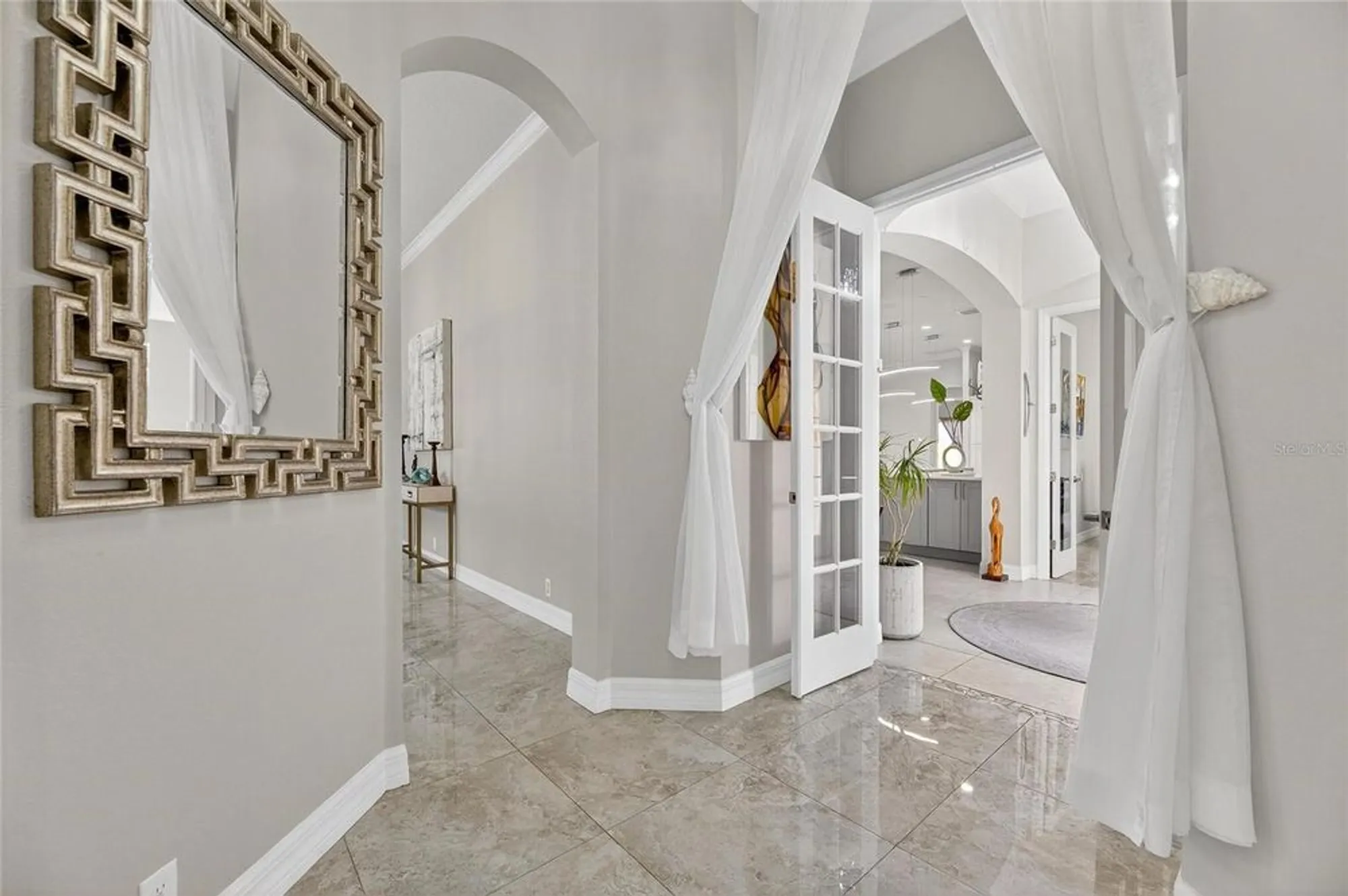 Property Slideshow image 17 of 99 | 719 islebay dr, Apollo Beach, FL, 33572