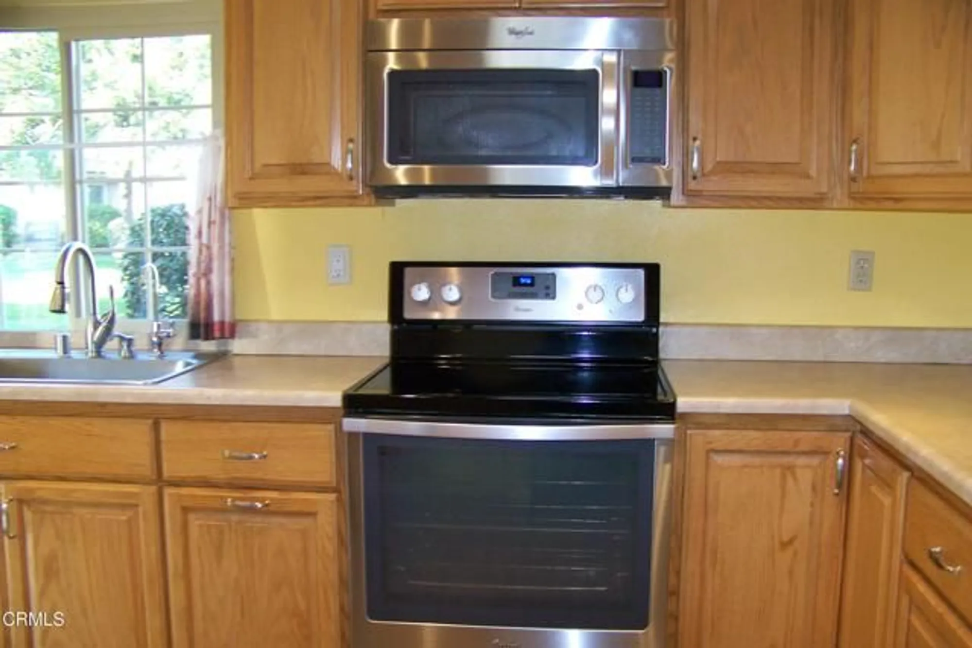 Property Slideshow image 5 of 28 | 37203 village 37, Camarillo, CA, 93012