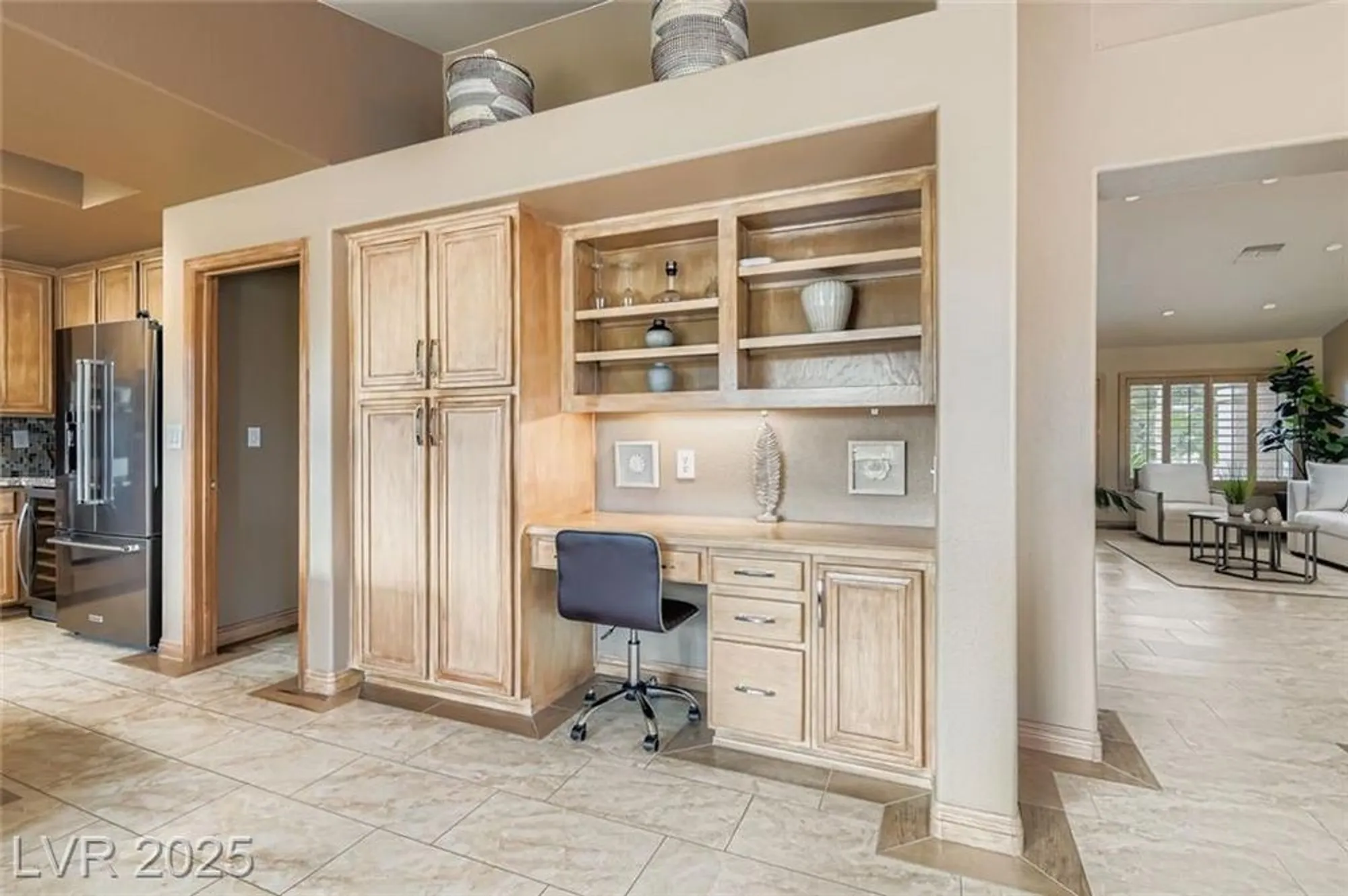 Property Slideshow image 13 of 32 | 9101 villa ridge dr, Las Vegas, NV, 89134