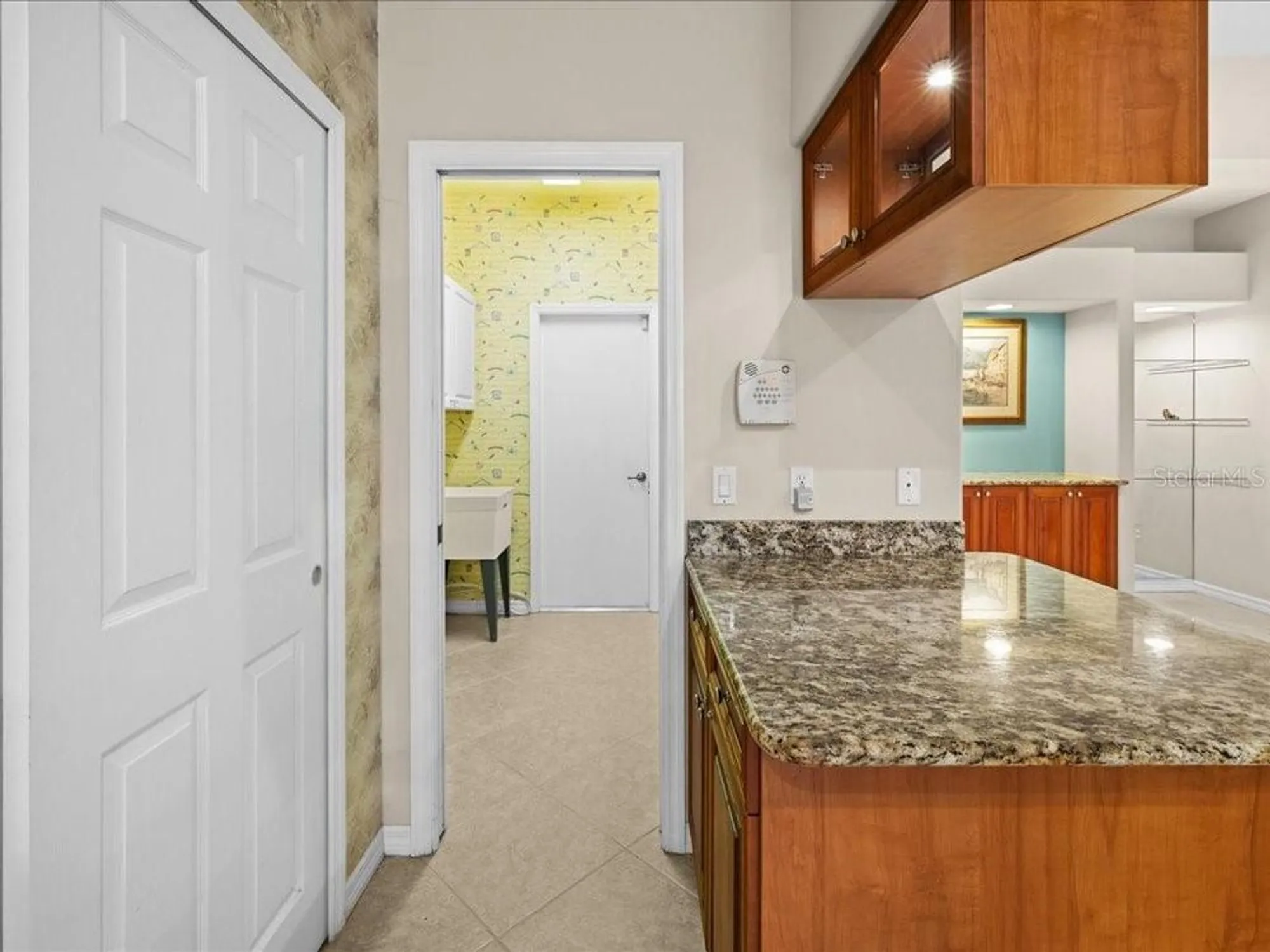 Property Slideshow image 19 of 61 | 3927 whispering oaks dr, North Port, FL, 34287