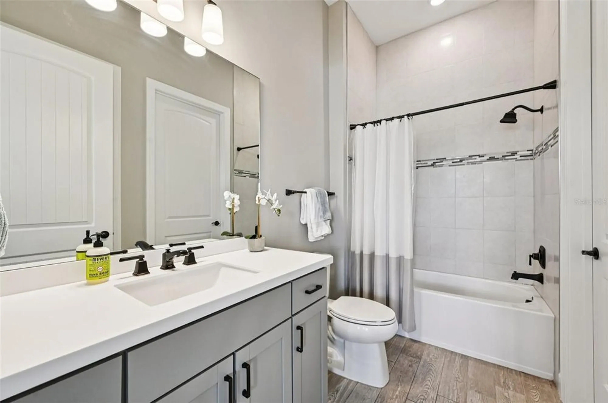 Property Slideshow image 18 of 40 | 25509 royal tern ln, Englewood, FL, 34223