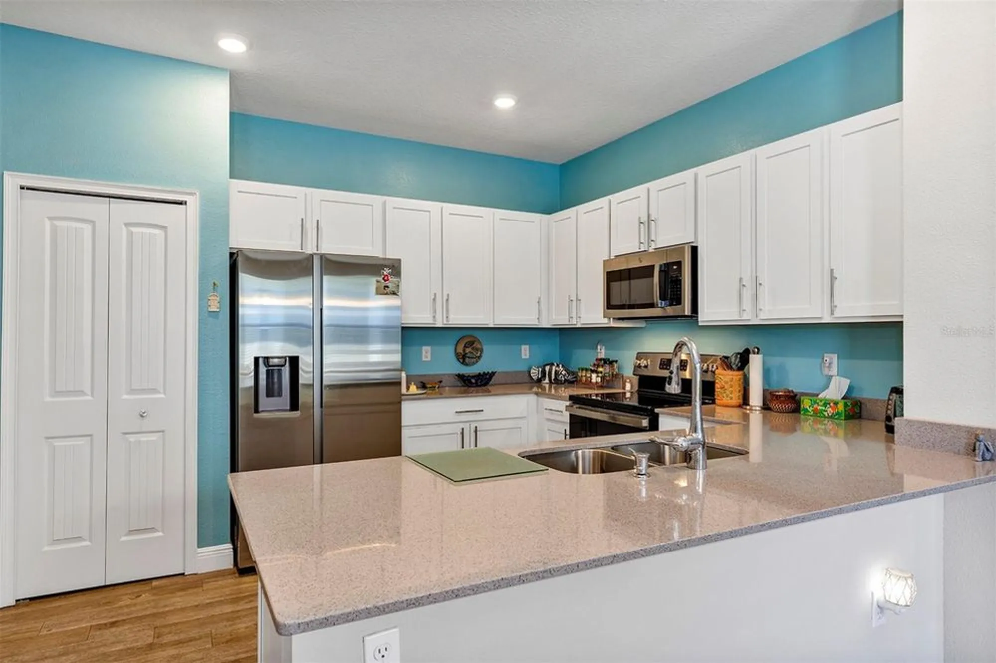 Property Slideshow image 8 of 49 | 27018 white plains way, Leesburg, FL, 34748