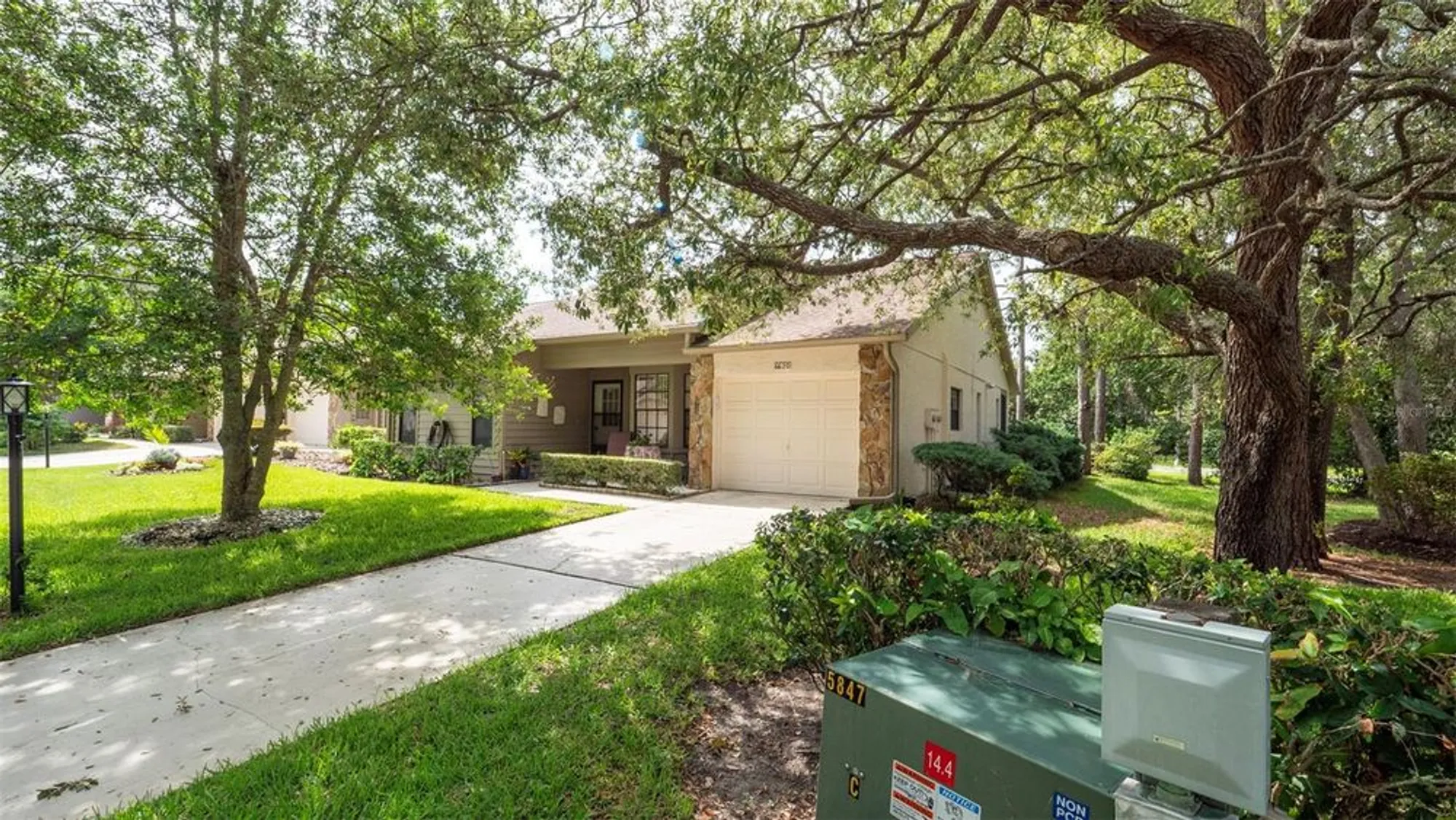 Property Slideshow image 28 of 34 | 6620 brambleleaf dr, Spring Hill, FL, 34606