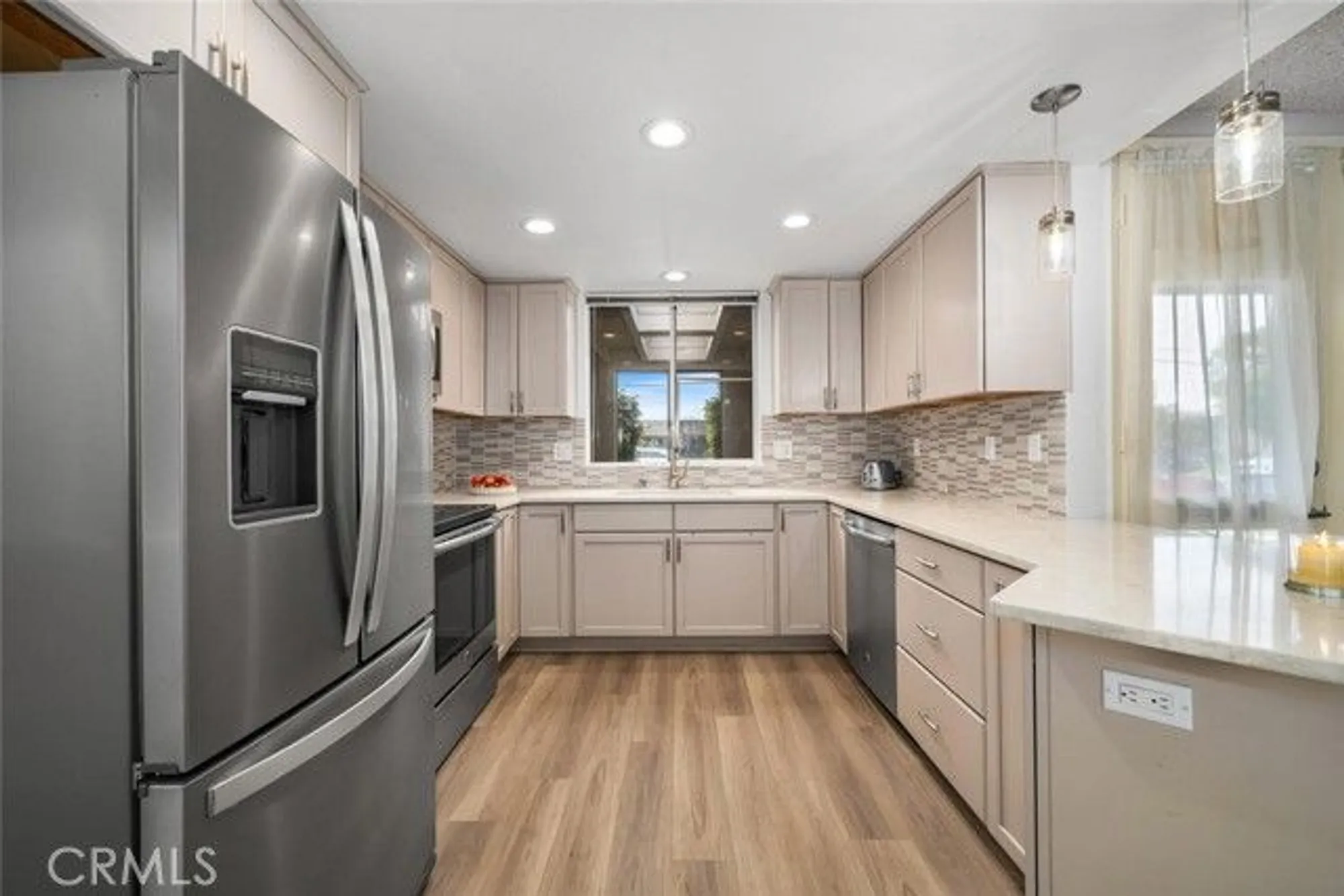 Property Slideshow image 14 of 42 | 13120 del monte dr apt 47g, Seal Beach, CA, 90740